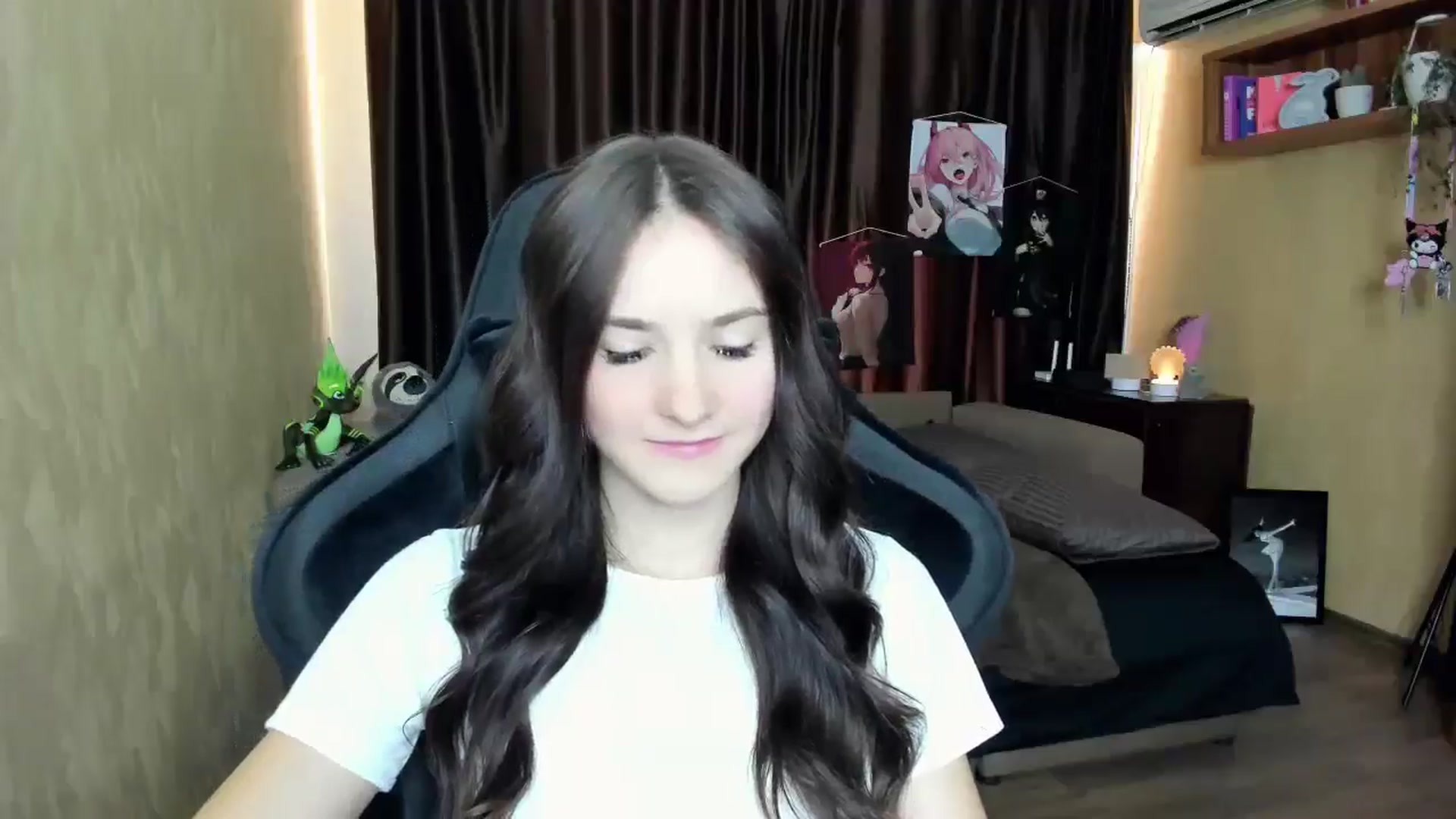 Gallery image thumbnail from Madison_Burke's myfreecams stream on, 08/29/2025, 10:47 image 14 of 20