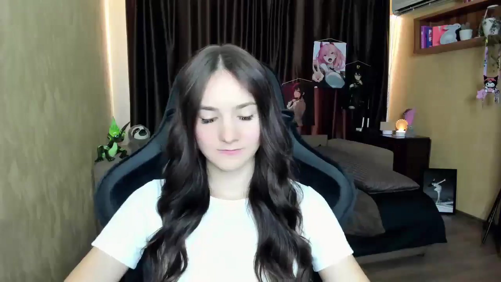 Gallery image thumbnail from Madison_Burke's myfreecams stream on, 08/29/2025, 10:47 image 12 of 20