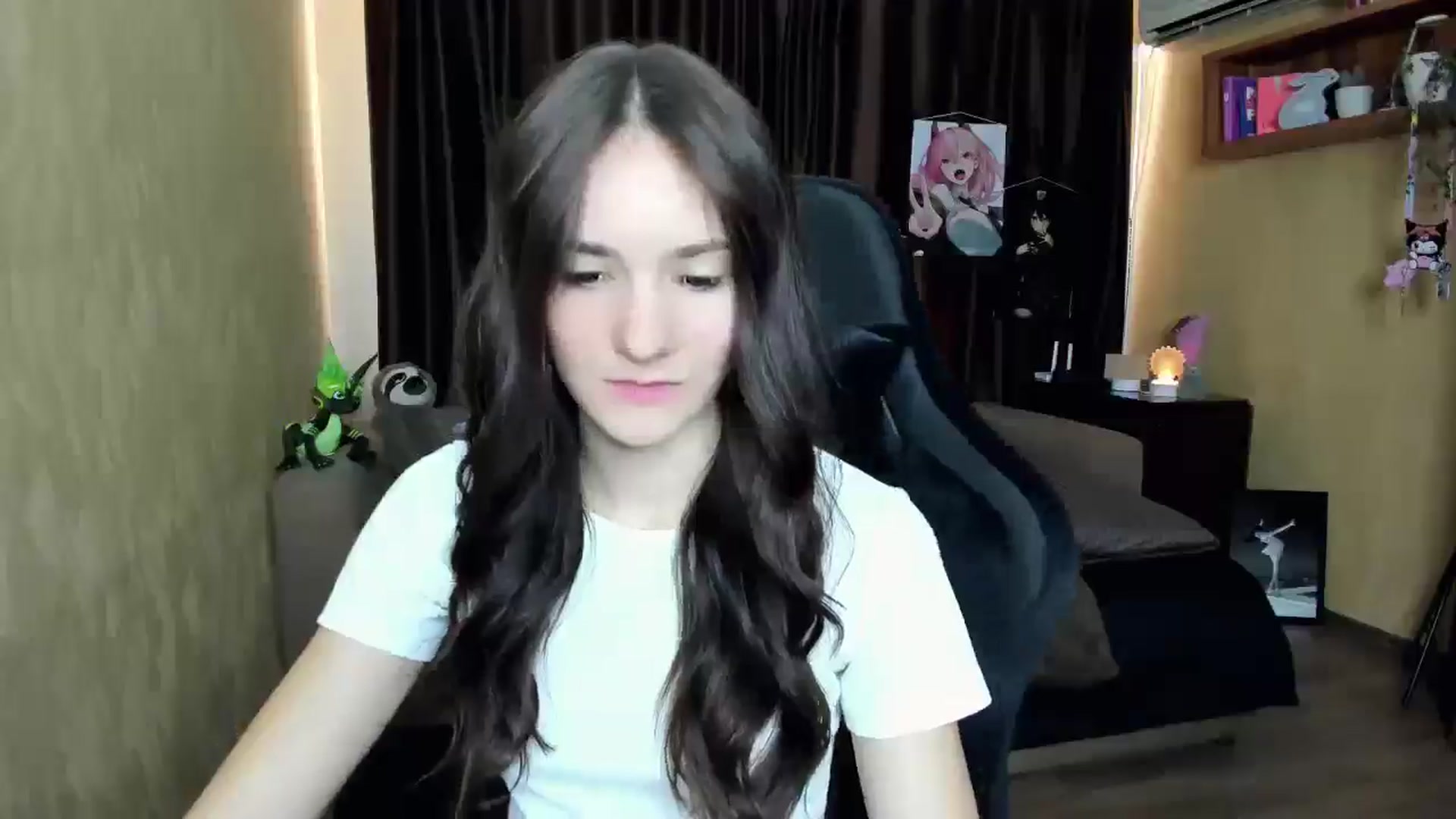 Gallery image thumbnail from Madison_Burke's myfreecams stream on, 08/29/2025, 10:47 image 3 of 20