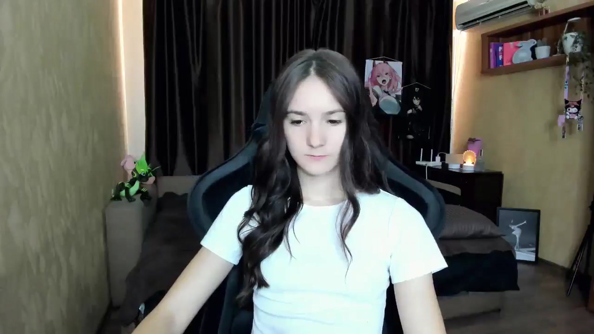 Gallery image thumbnail from Madison_Burke's myfreecams stream on, 08/30/2025, 10:02 image 7 of 20