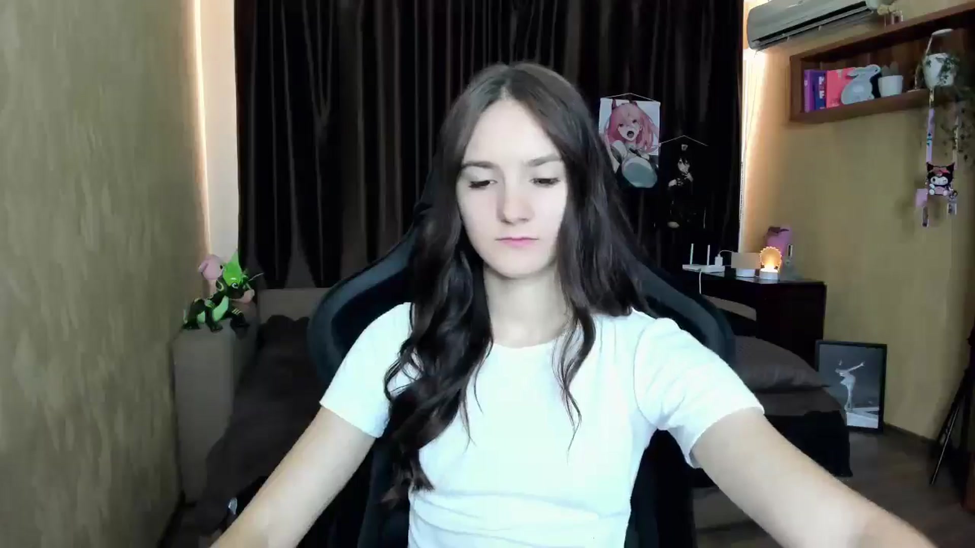 Gallery image thumbnail from Madison_Burke's myfreecams stream on, 08/30/2025, 10:02 image 6 of 20
