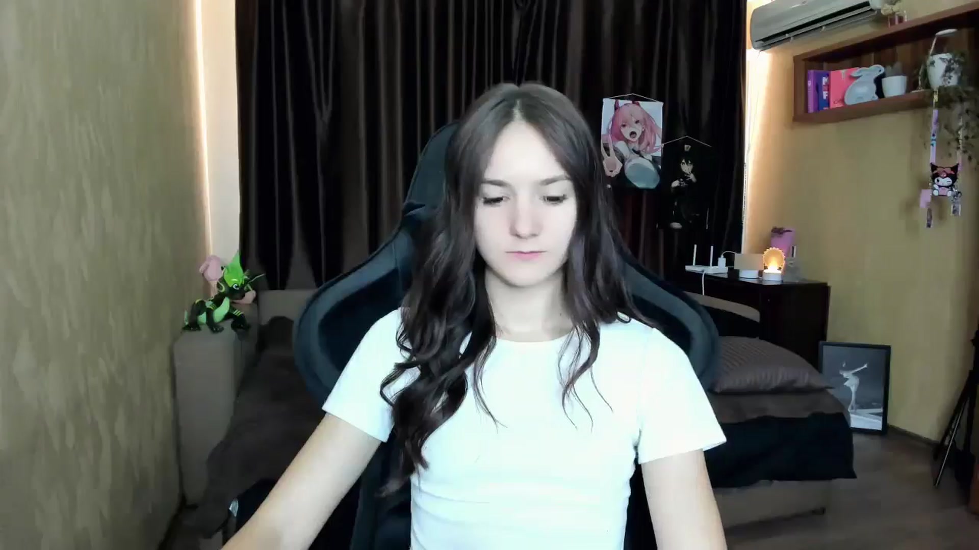 Gallery image thumbnail from Madison_Burke's myfreecams stream on, 08/30/2025, 10:02 image 20 of 20