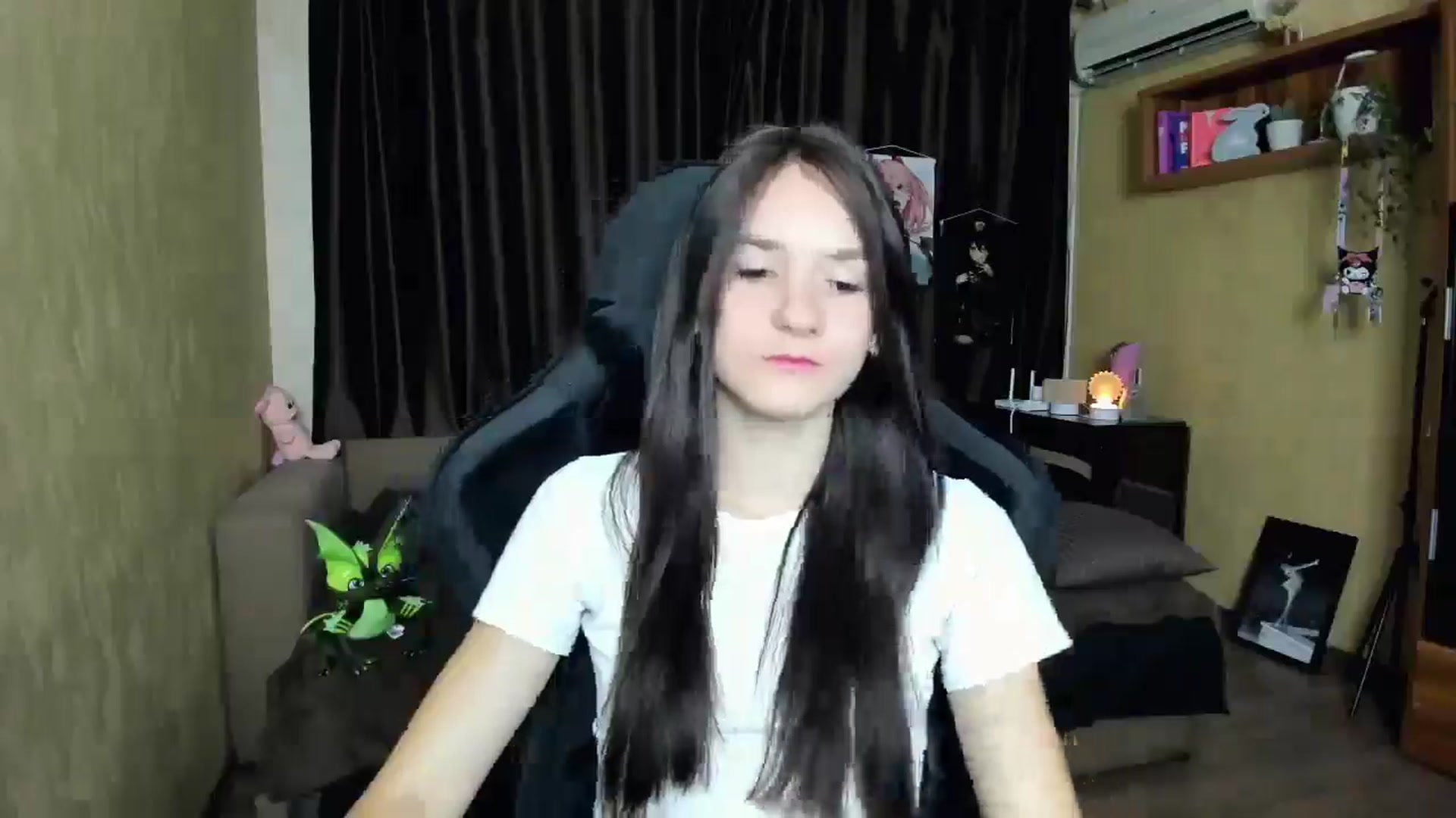 Gallery image thumbnail from Madison_Burke's myfreecams stream on, 08/30/2025, 17:59 image 15 of 20