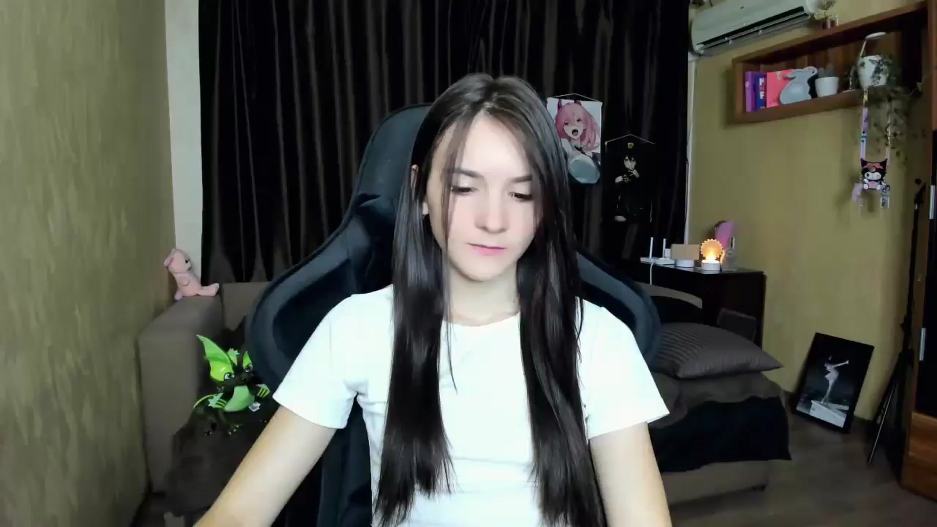 Gallery image thumbnail from Madison_Burke's myfreecams stream on, 08/30/2025, 17:59 image 1 of 20