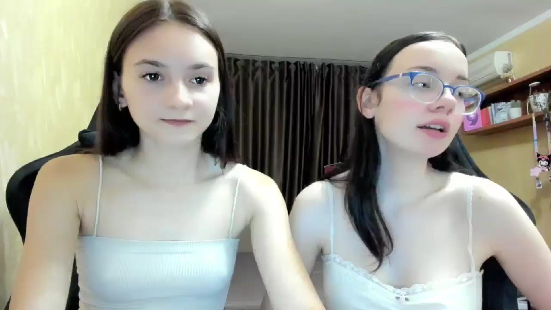 Gallery image thumbnail from Madison_Burke's myfreecams stream on, 09/09/2025, 16:48 image 13 of 20