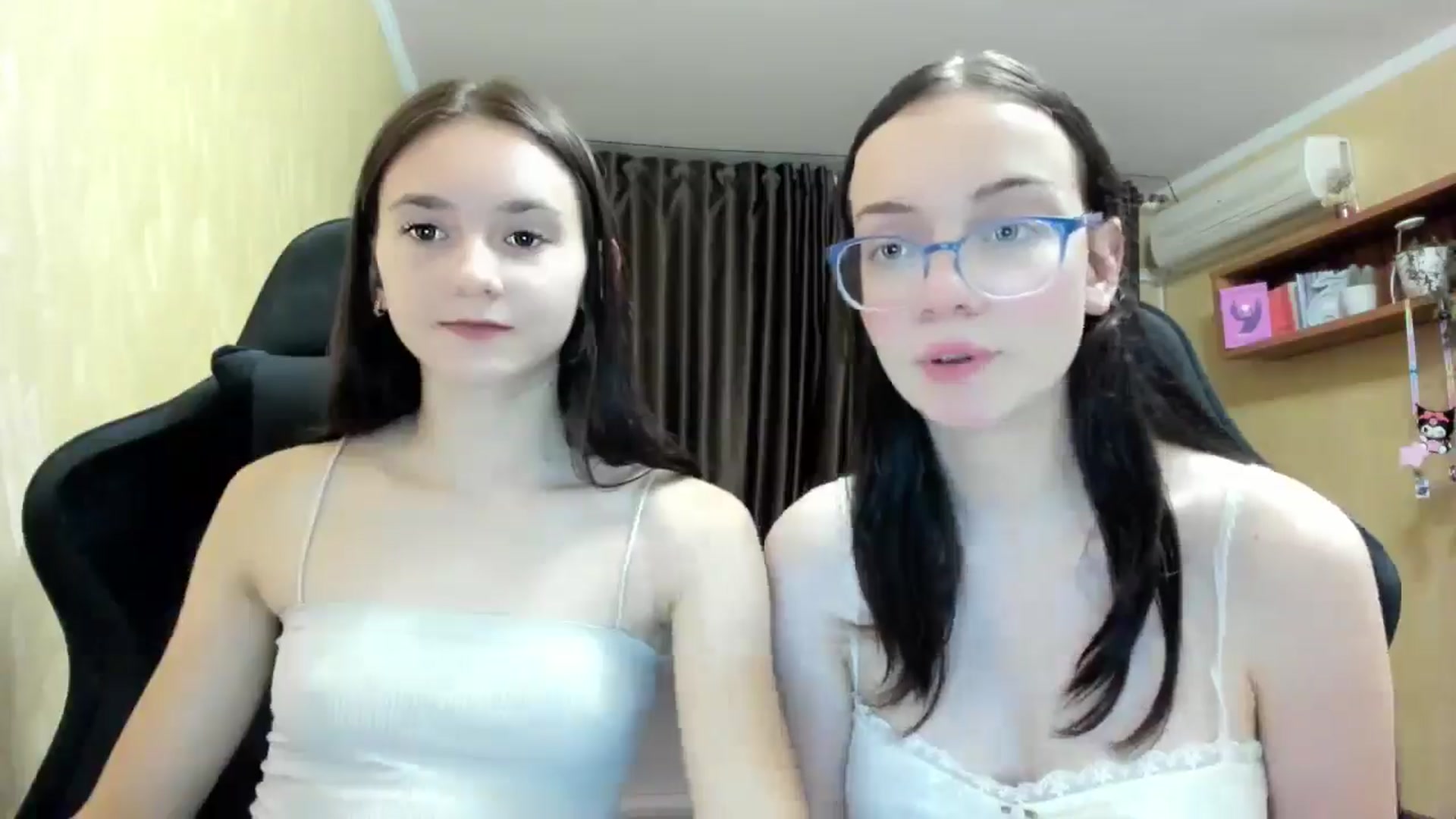 Gallery image thumbnail from Madison_Burke's myfreecams stream on, 09/09/2025, 18:08 image 2 of 20