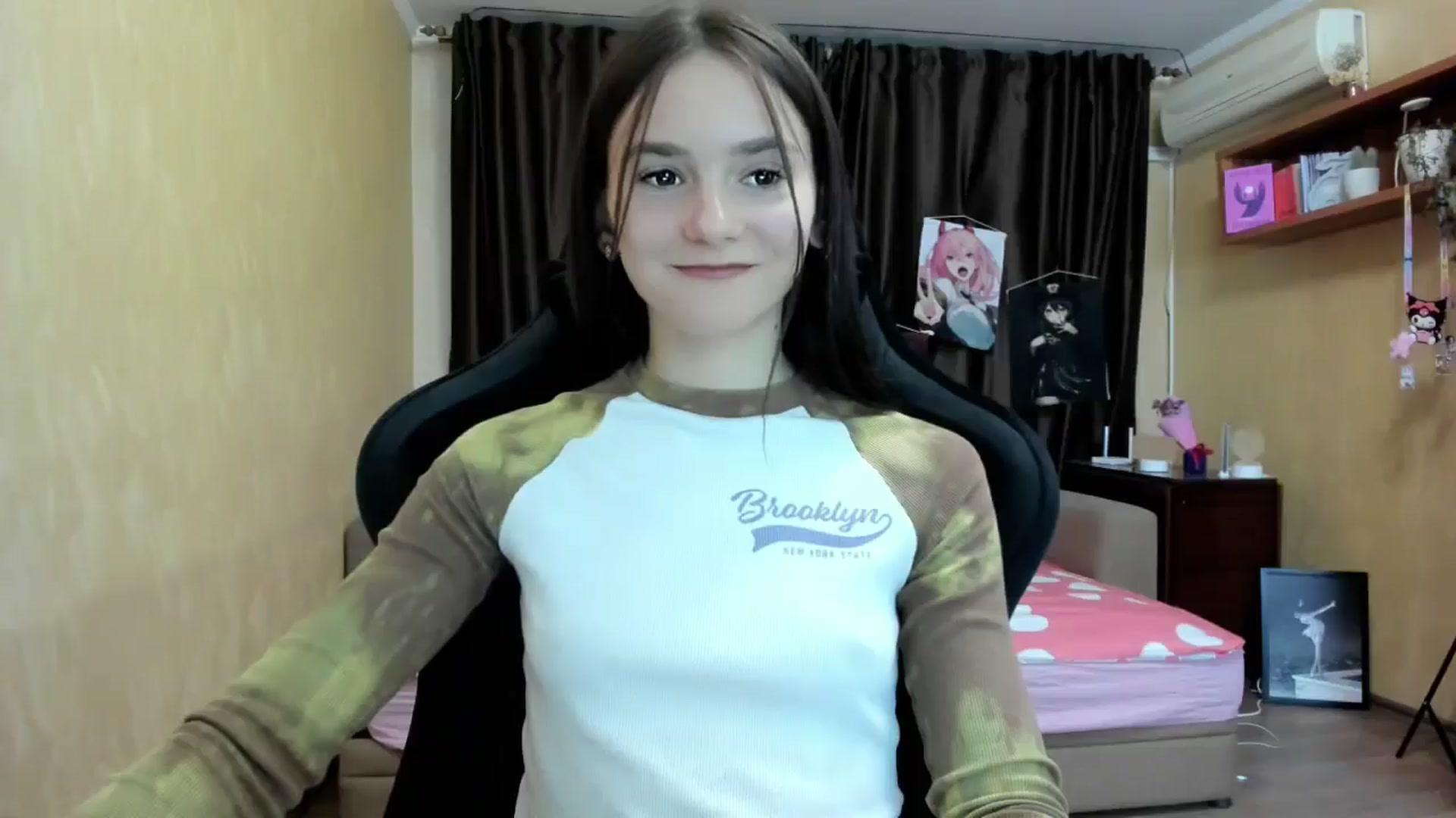 Gallery image thumbnail from Madison_Burke's myfreecams stream on, 09/15/2025, 18:25 image 20 of 20