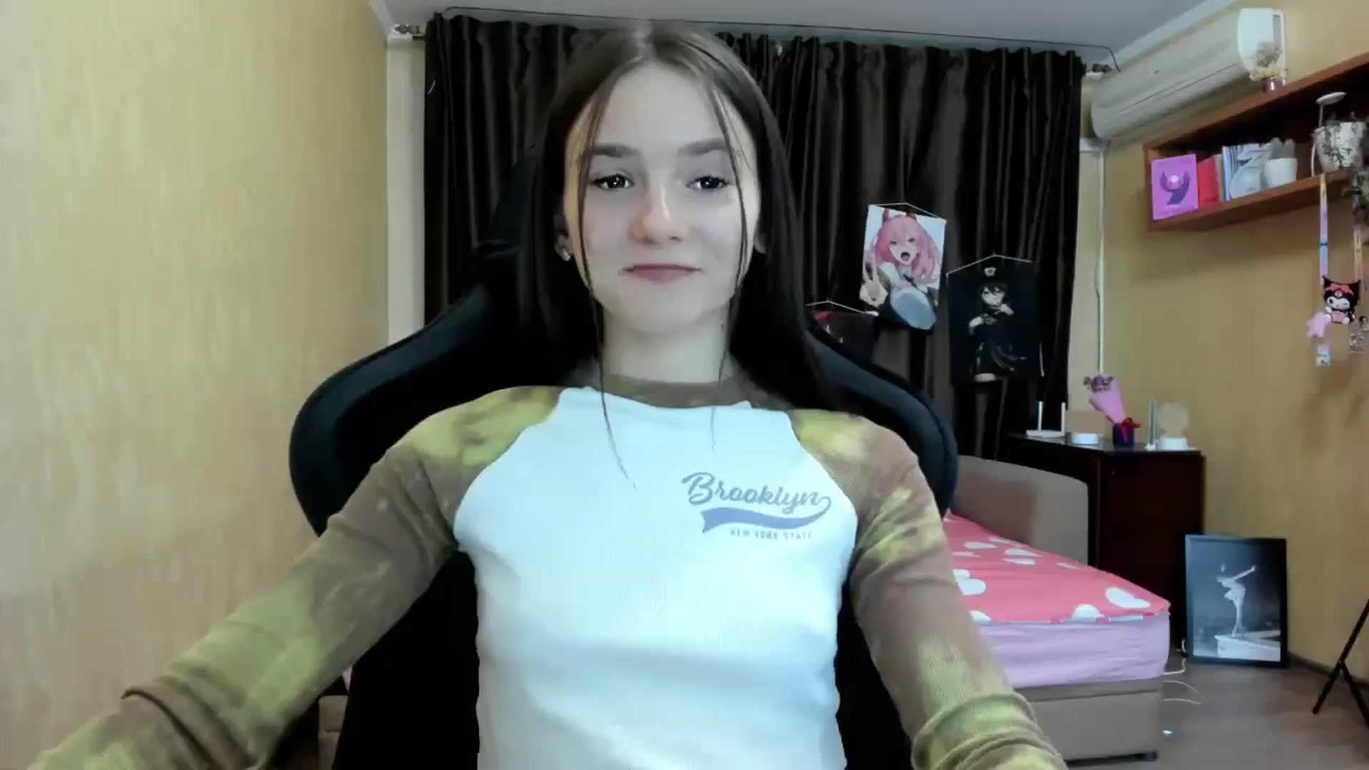 Gallery image thumbnail from Madison_Burke's myfreecams stream on, 09/15/2025, 18:25 image 9 of 20