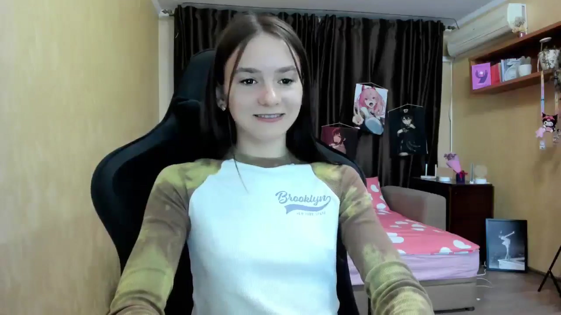 Gallery image thumbnail from Madison_Burke's myfreecams stream on, 09/15/2025, 18:25 image 12 of 20