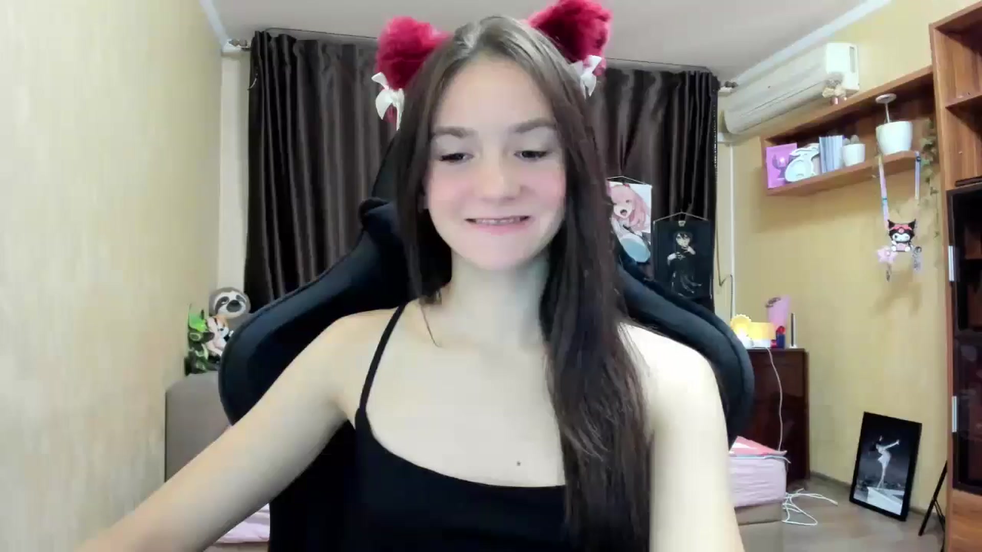 Gallery image thumbnail from Madison_Burke's myfreecams stream on, 09/22/2025, 03:02 image 10 of 20