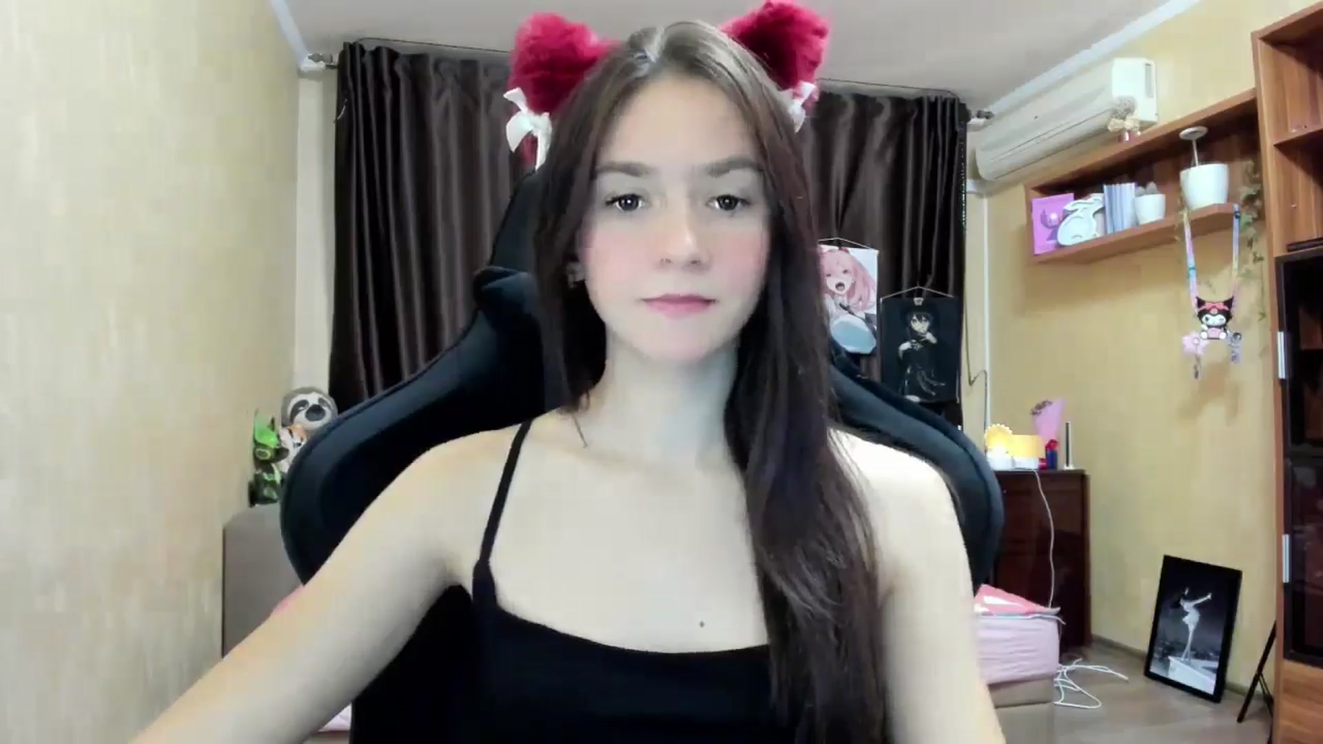 Gallery image thumbnail from Madison_Burke's myfreecams stream on, 09/22/2025, 03:02 image 8 of 20