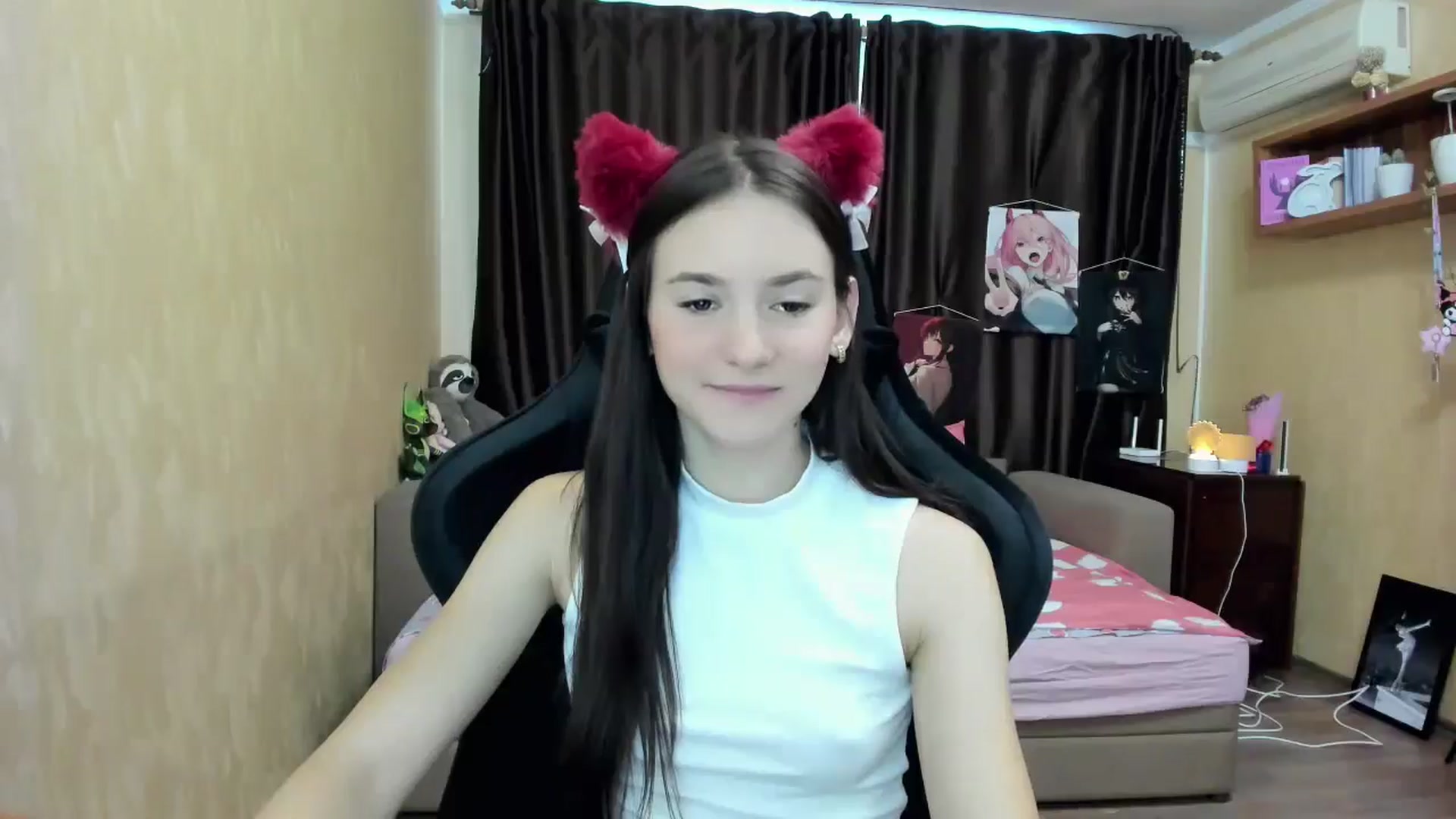 Gallery image thumbnail from Madison_Burke's myfreecams stream on, 09/23/2025, 05:55 image 16 of 20