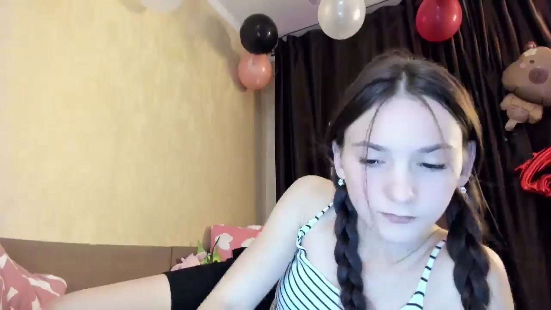 Gallery image thumbnail from Madison_Burke's myfreecams stream on, 10/26/2025, 19:00 image 18 of 20