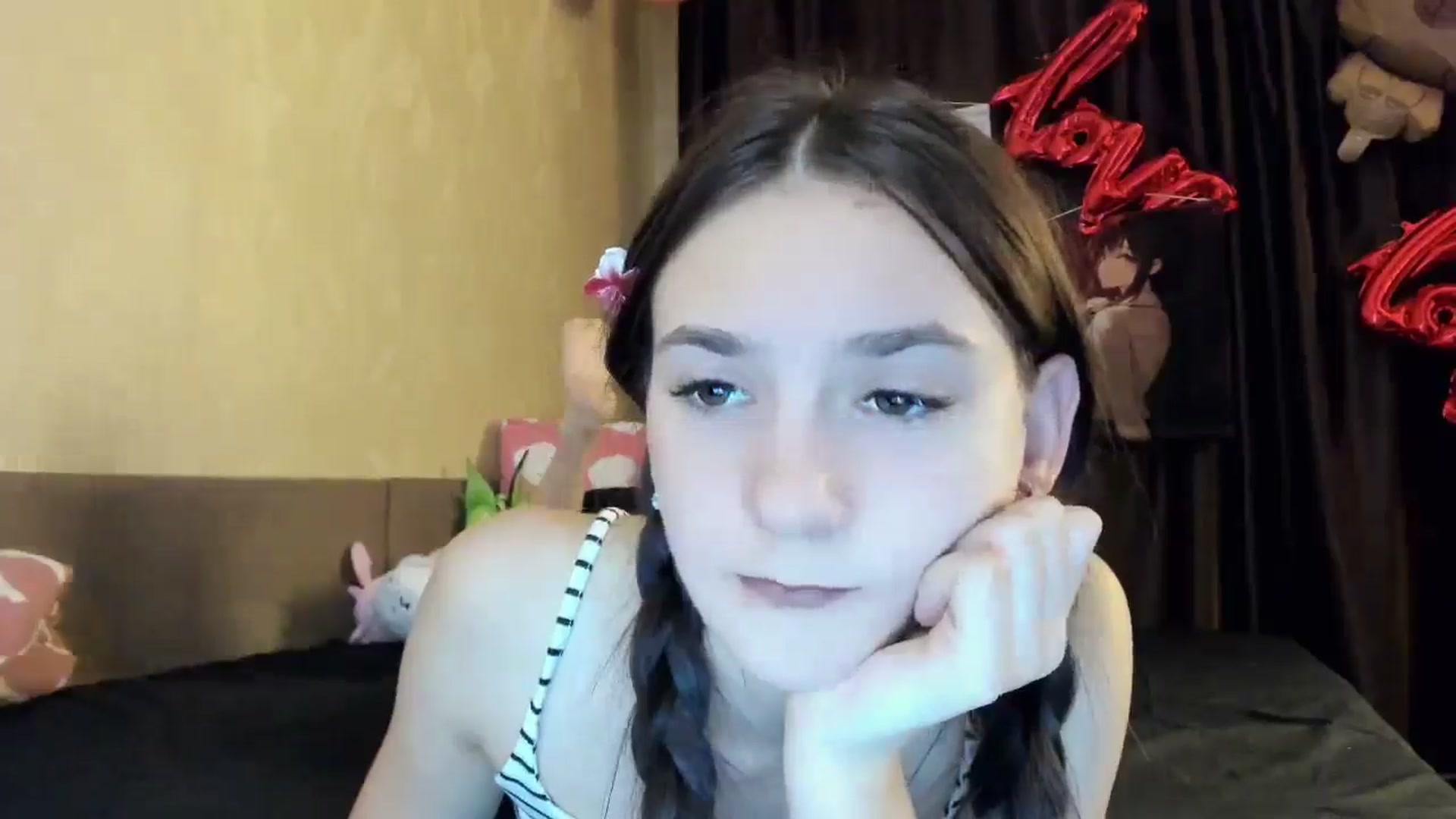 Gallery image thumbnail from Madison_Burke's myfreecams stream on, 10/26/2025, 22:01 image 4 of 20
