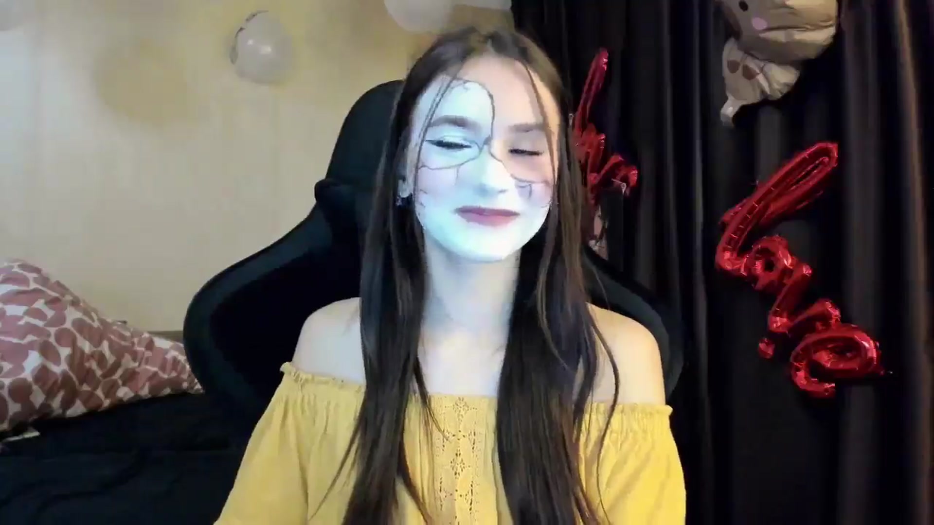 Gallery image thumbnail from Madison_Burke's myfreecams stream on, 10/30/2025, 20:04 image 3 of 20