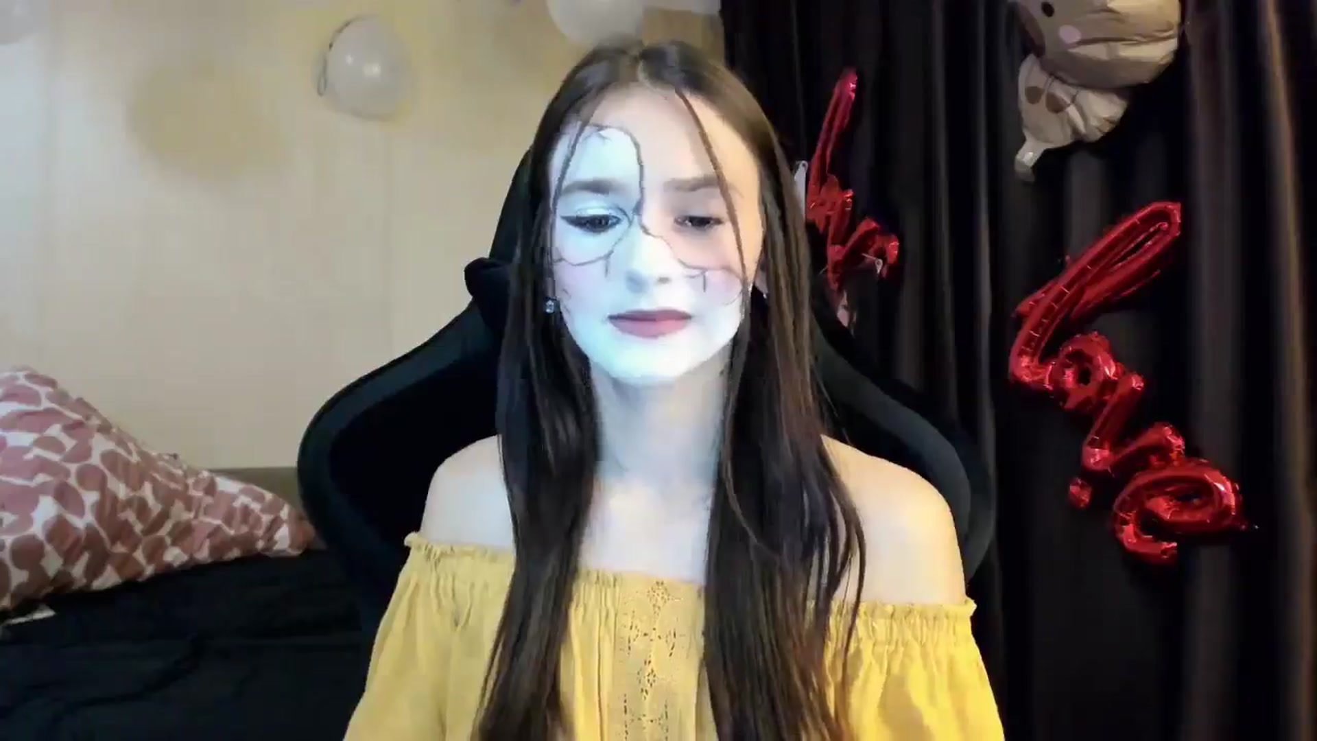 Gallery image thumbnail from Madison_Burke's myfreecams stream on, 10/30/2025, 20:04 image 9 of 20