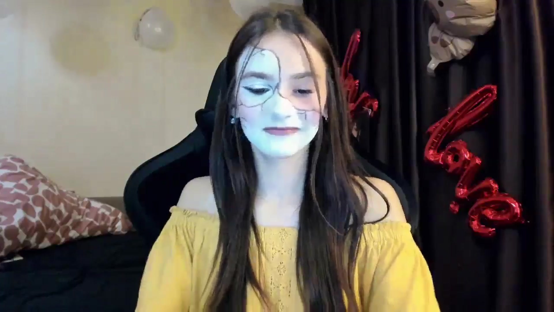 Gallery image thumbnail from Madison_Burke's myfreecams stream on, 10/30/2025, 20:04 image 2 of 20