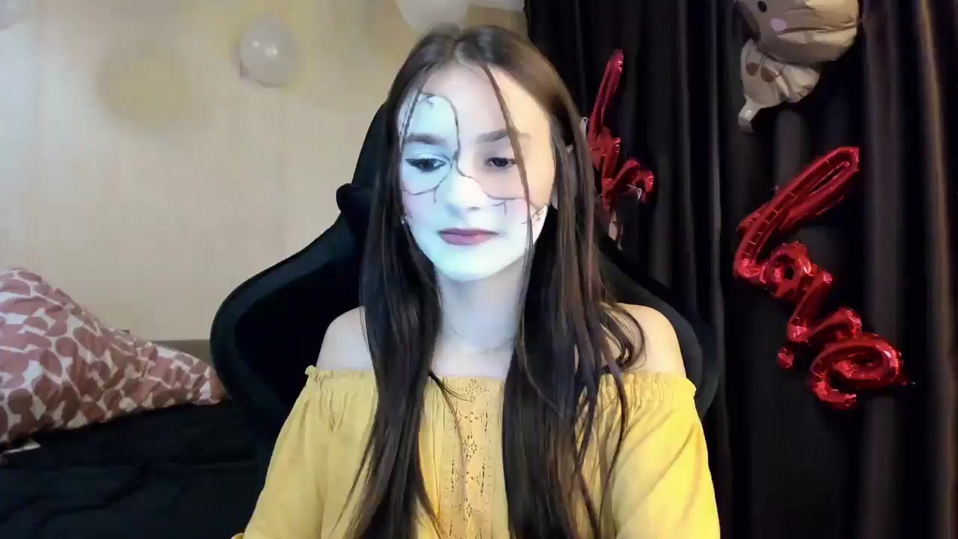 Gallery image thumbnail from Madison_Burke's myfreecams stream on, 10/30/2025, 20:04 image 6 of 20