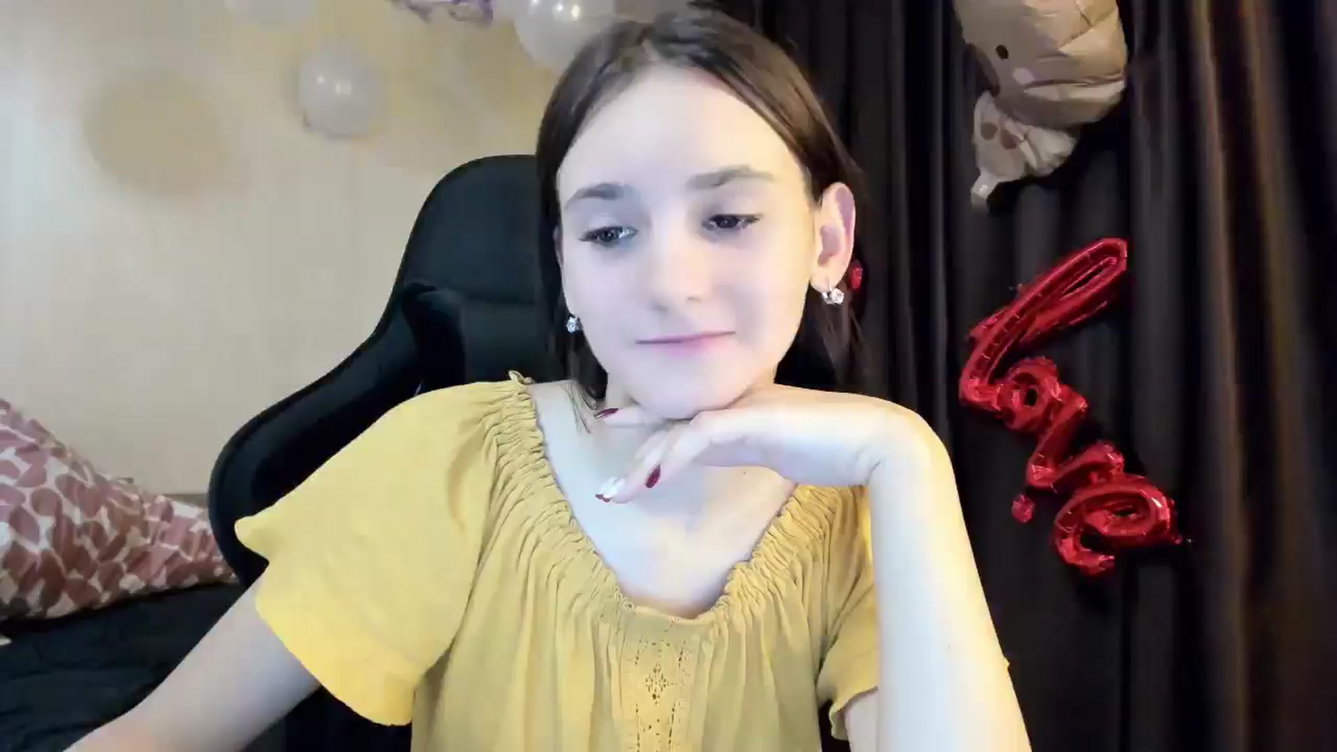 Gallery image thumbnail from Madison_Burke's myfreecams stream on, 10/30/2025, 21:34 image 15 of 20