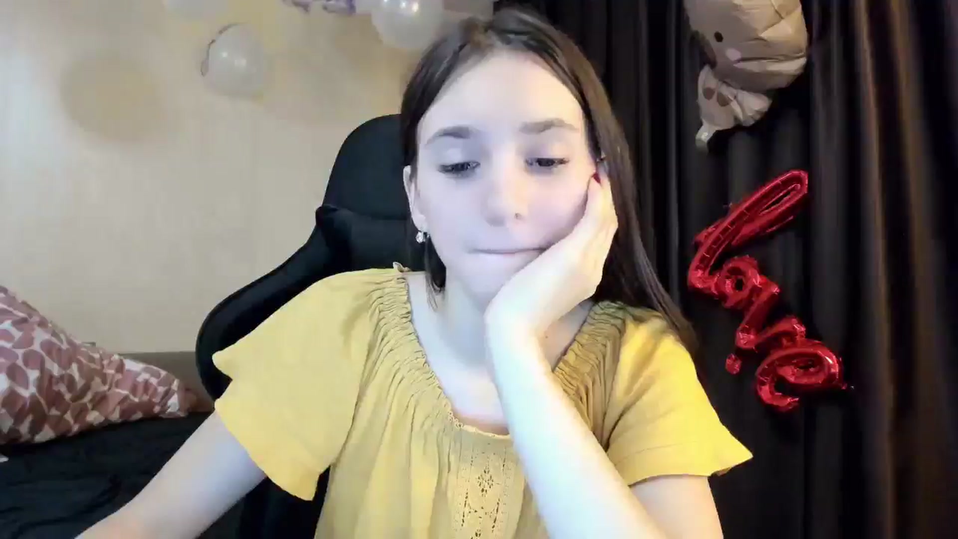 Gallery image thumbnail from Madison_Burke's myfreecams stream on, 10/30/2025, 21:34 image 13 of 20