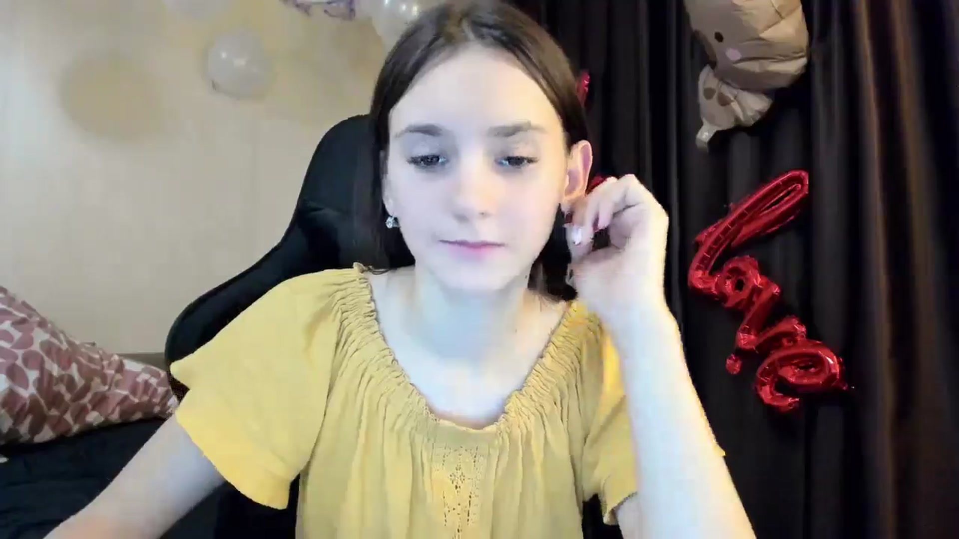 Gallery image thumbnail from Madison_Burke's myfreecams stream on, 10/30/2025, 21:34 image 18 of 20