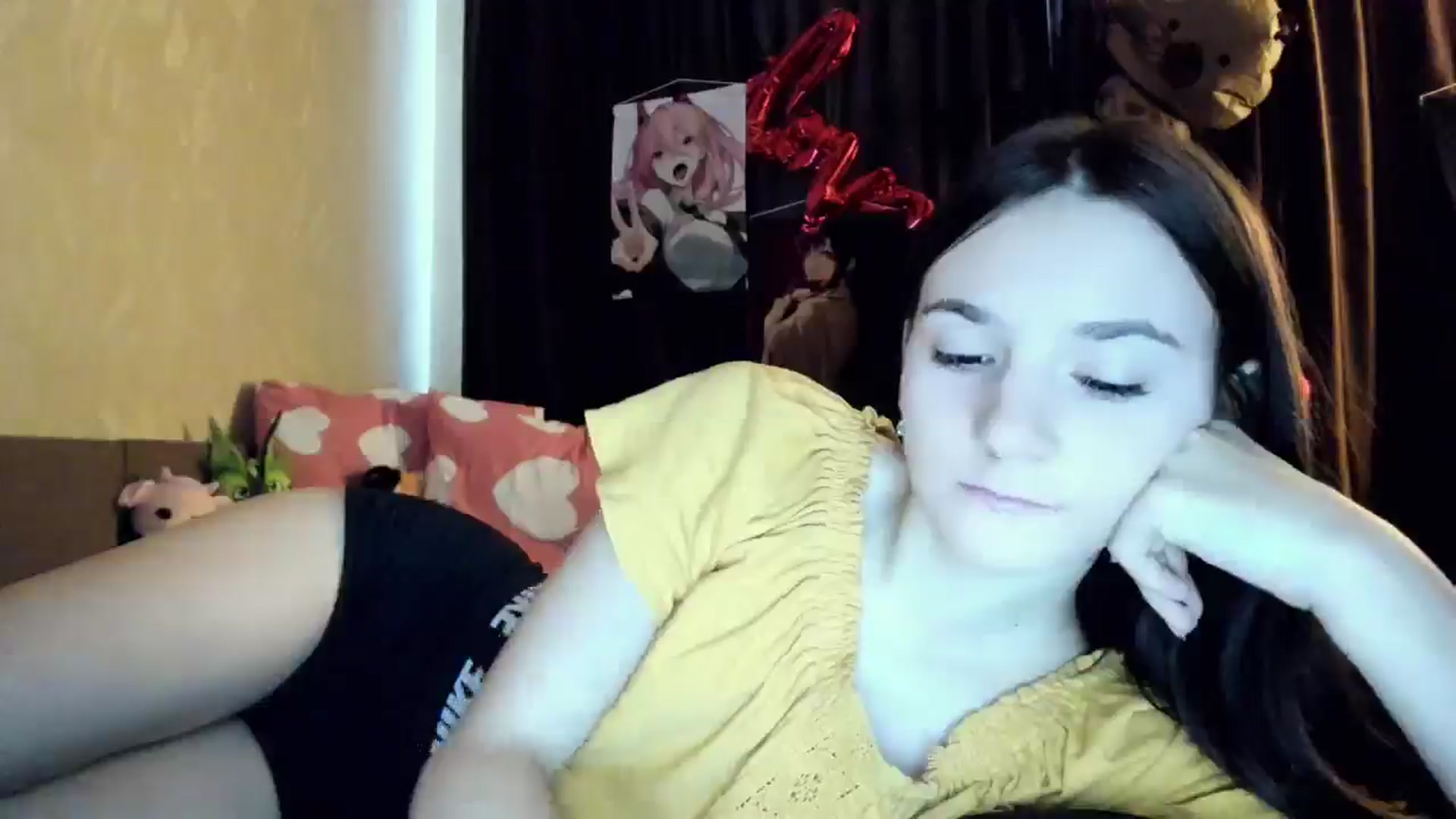 Gallery image thumbnail from Madison_Burke's myfreecams stream on, 10/31/2025, 05:25 image 16 of 20