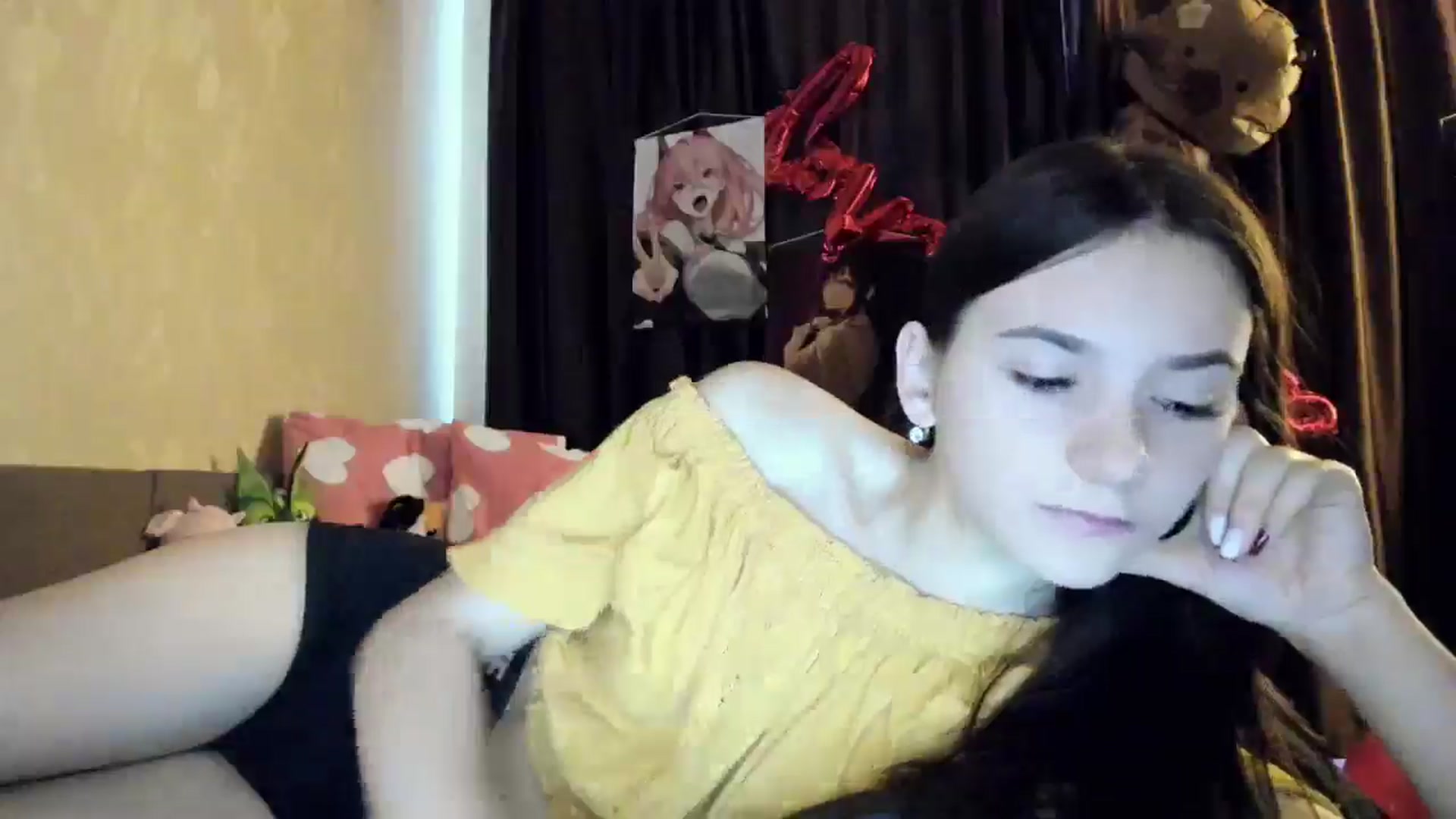 Gallery image thumbnail from Madison_Burke's myfreecams stream on, 10/31/2025, 05:25 image 8 of 20