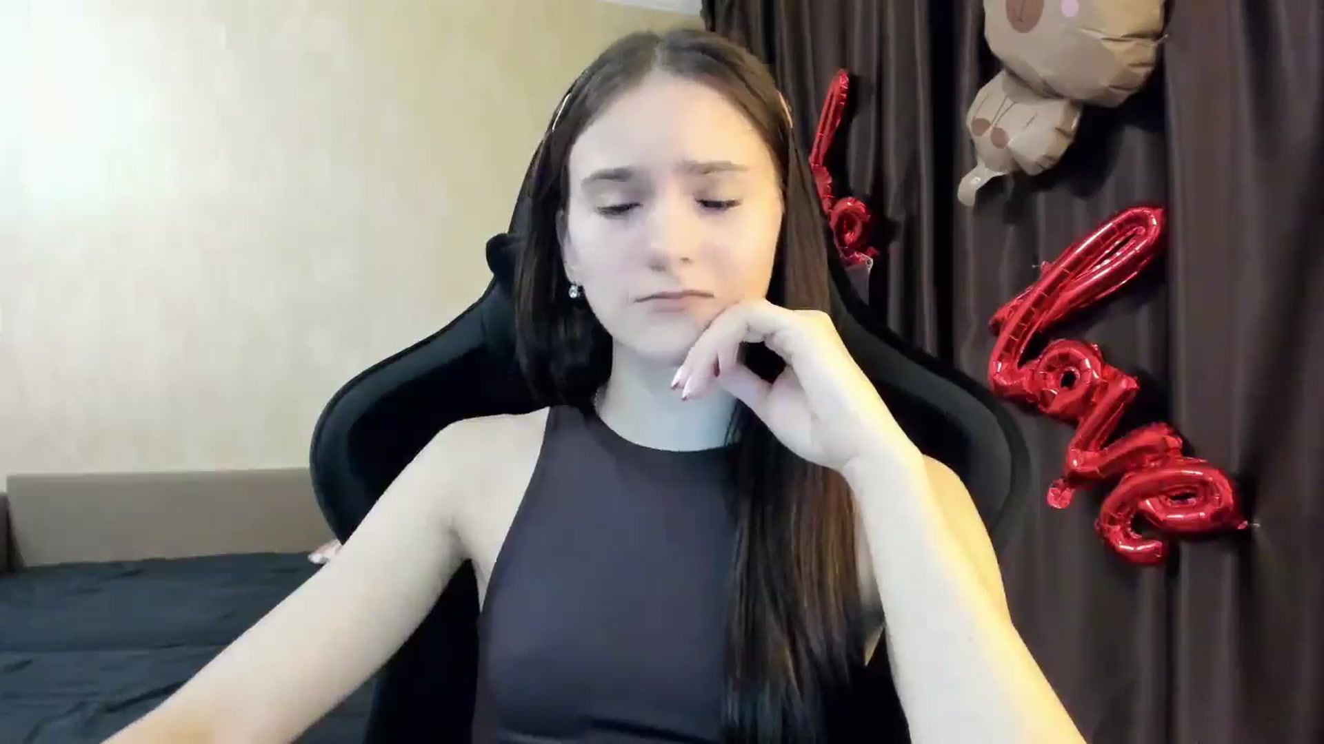 Gallery image thumbnail from Madison_Burke's myfreecams stream on, 11/05/2025, 19:27 image 3 of 20