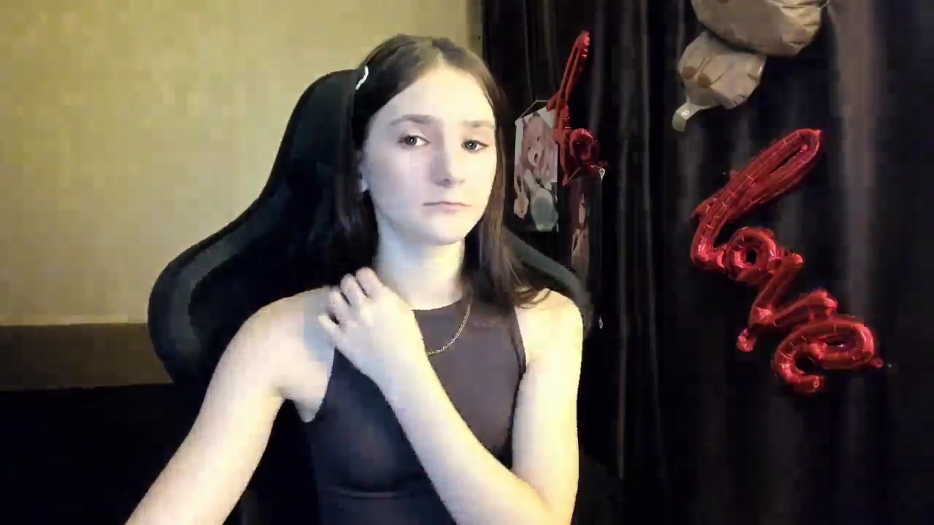 Gallery image thumbnail from Madison_Burke's myfreecams stream on, 11/05/2025, 23:10 image 9 of 20