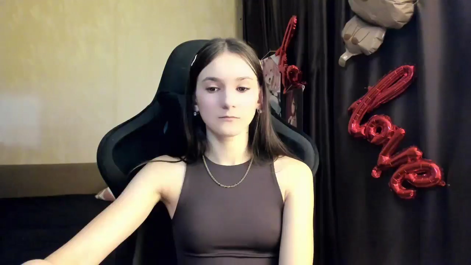 Gallery image thumbnail from Madison_Burke's myfreecams stream on, 11/05/2025, 23:10 image 4 of 20