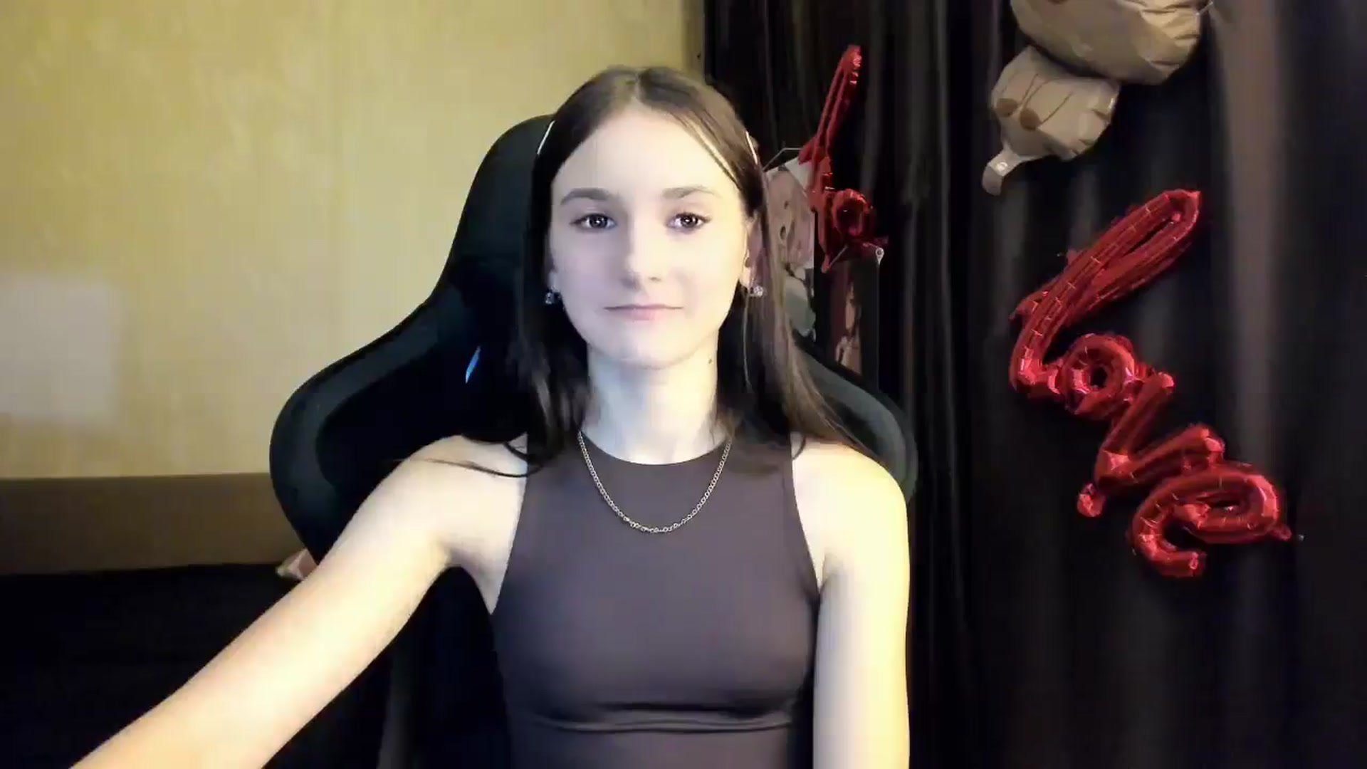 Gallery image thumbnail from Madison_Burke's myfreecams stream on, 11/05/2025, 23:10 image 6 of 20