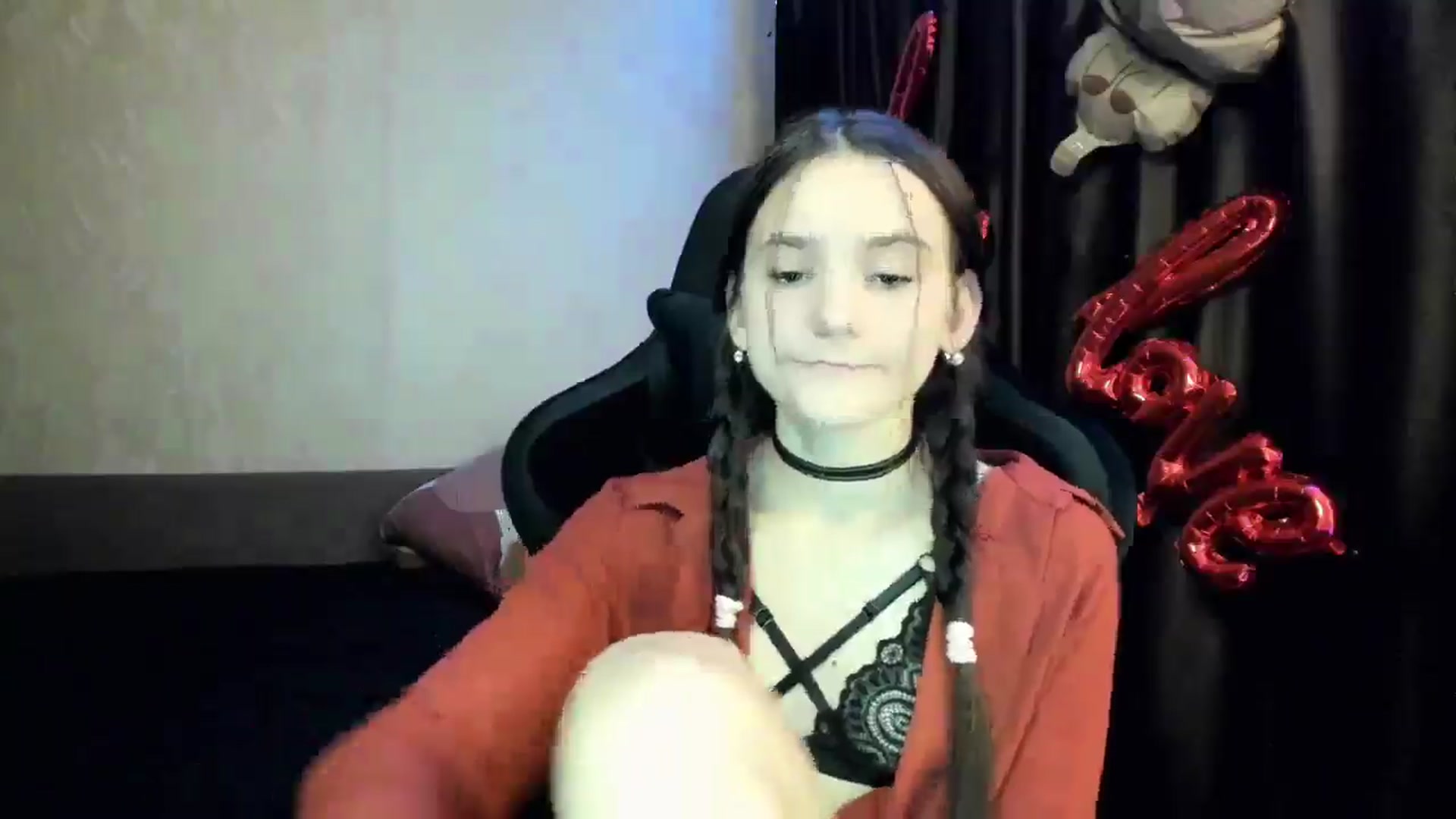 Gallery image thumbnail from Madison_Burke's myfreecams stream on, 11/06/2025, 22:59 image 16 of 20