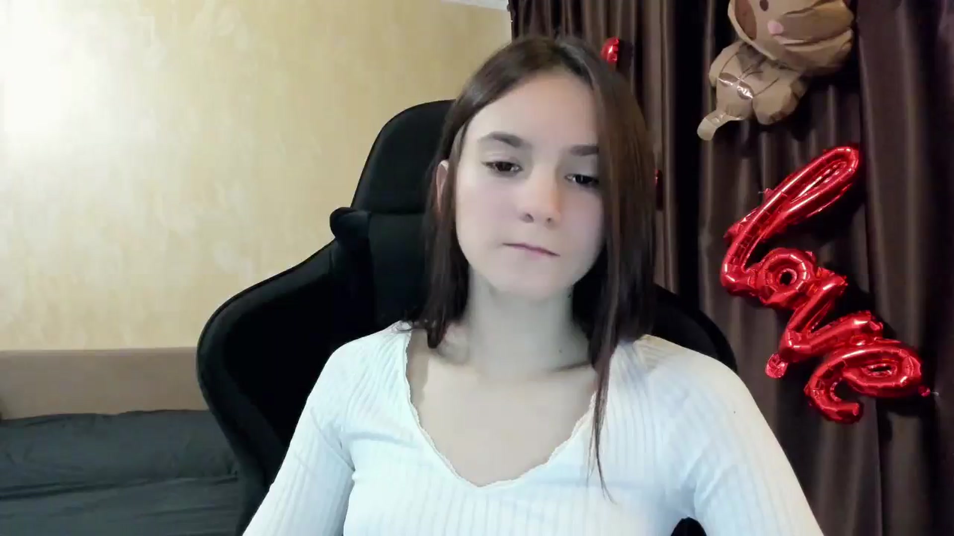 Gallery image thumbnail from Madison_Burke's myfreecams stream on, 11/07/2025, 12:07 image 14 of 20
