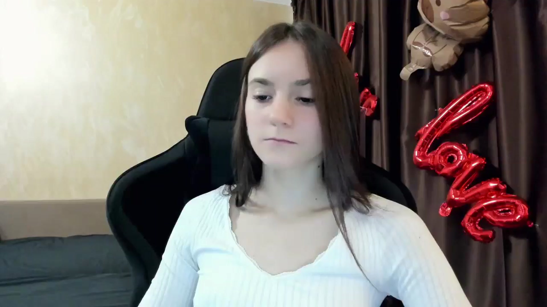 Gallery image thumbnail from Madison_Burke's myfreecams stream on, 11/07/2025, 12:07 image 18 of 20