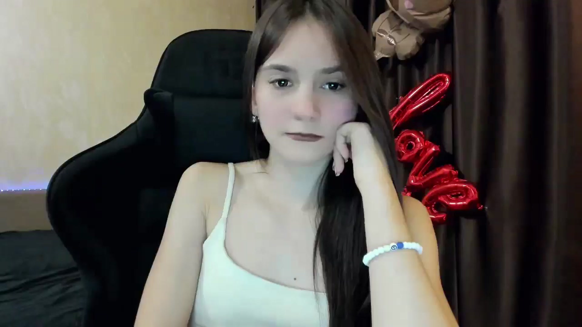 Gallery image thumbnail from Madison_Burke's myfreecams stream on, 11/07/2025, 17:22 image 5 of 20