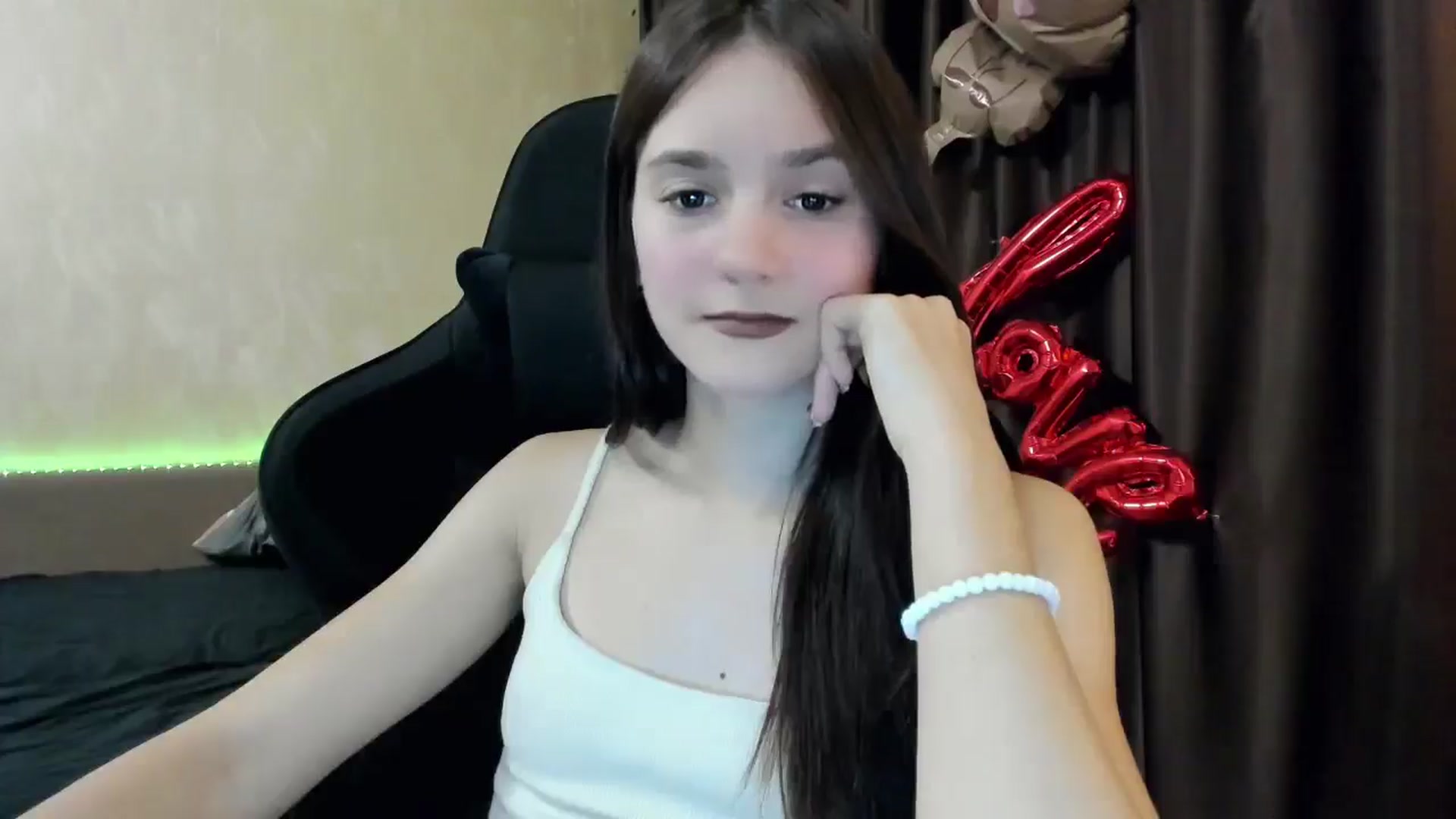 Gallery image thumbnail from Madison_Burke's myfreecams stream on, 11/07/2025, 17:22 image 19 of 20