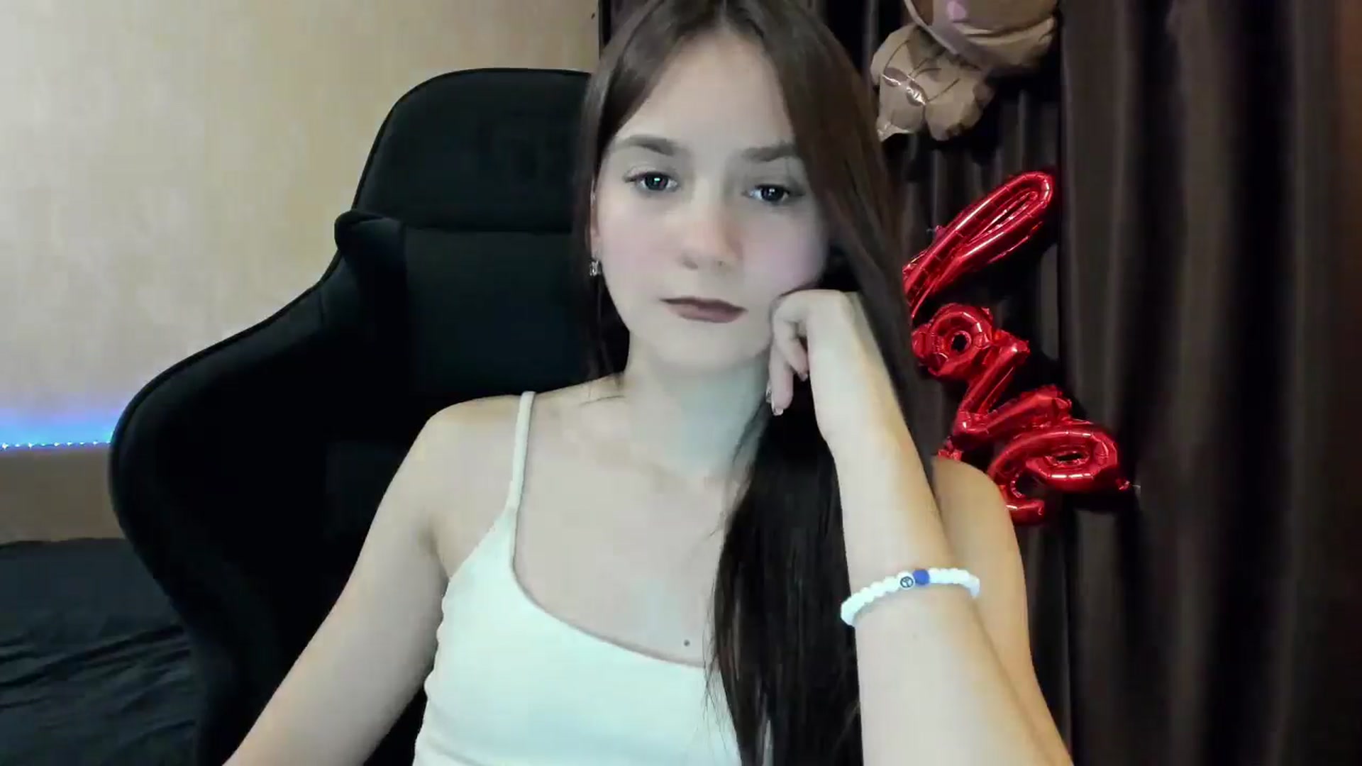 Gallery image thumbnail from Madison_Burke's myfreecams stream on, 11/07/2025, 17:22 image 6 of 20
