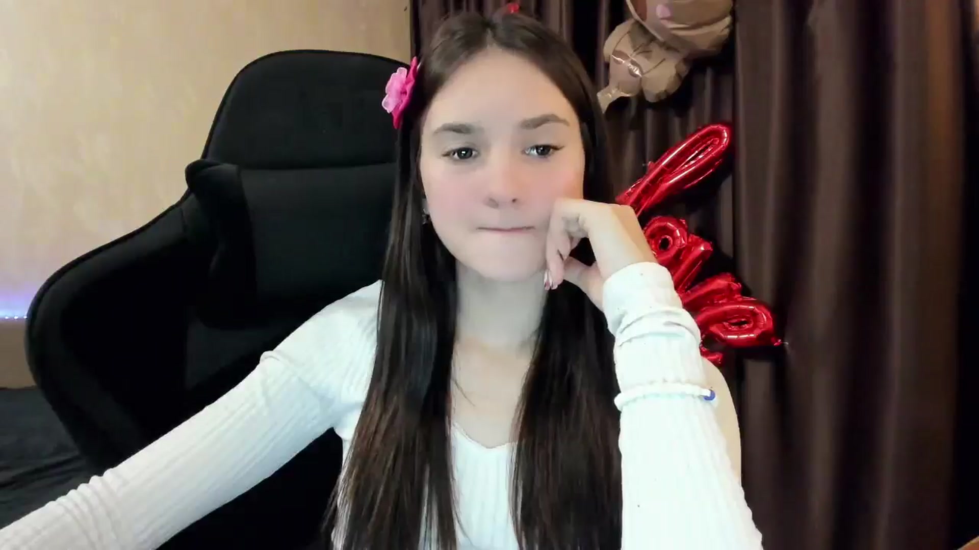 Gallery image thumbnail from Madison_Burke's myfreecams stream on, 11/07/2025, 19:13 image 15 of 20