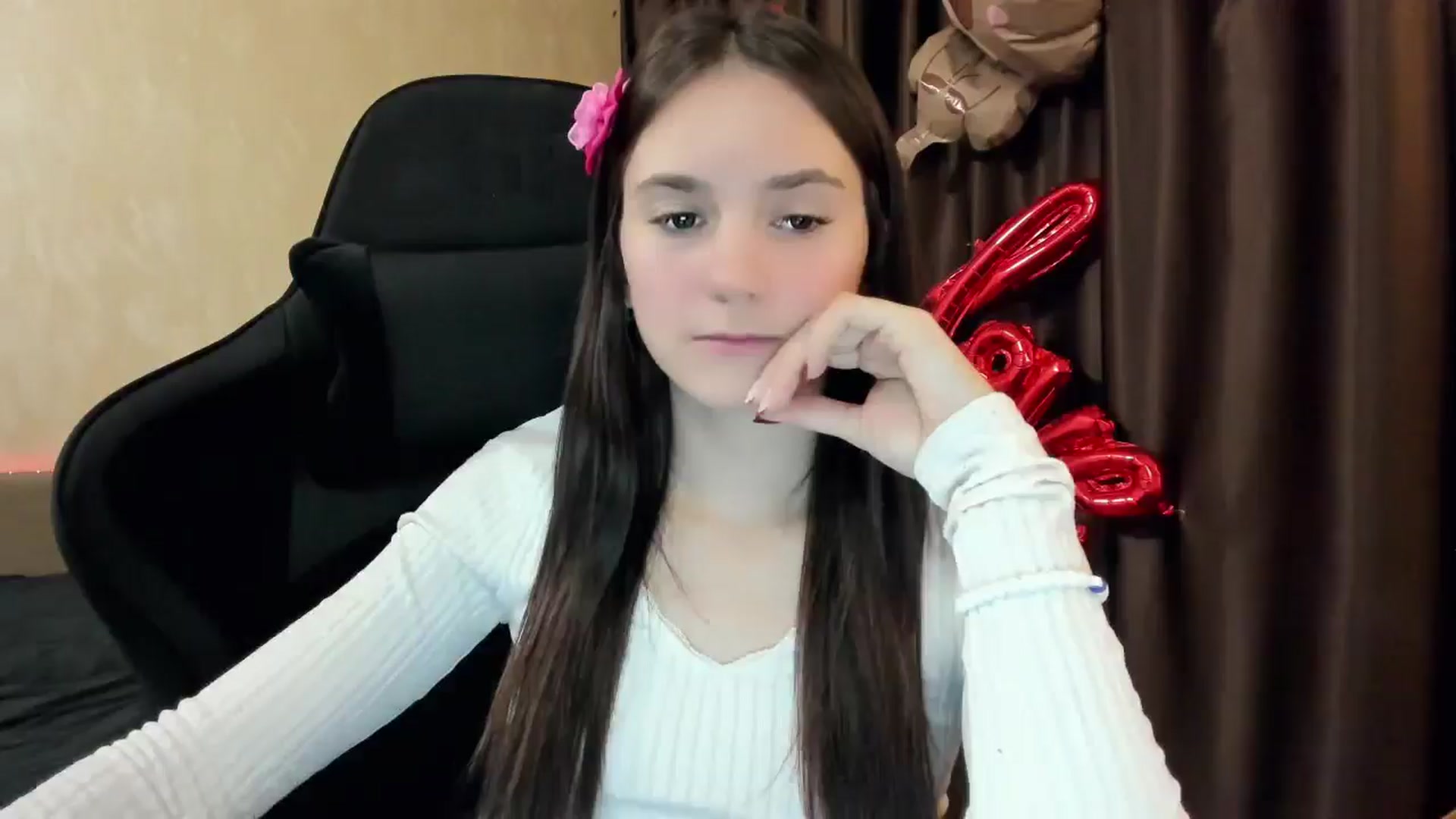 Gallery image thumbnail from Madison_Burke's myfreecams stream on, 11/07/2025, 19:13 image 5 of 20