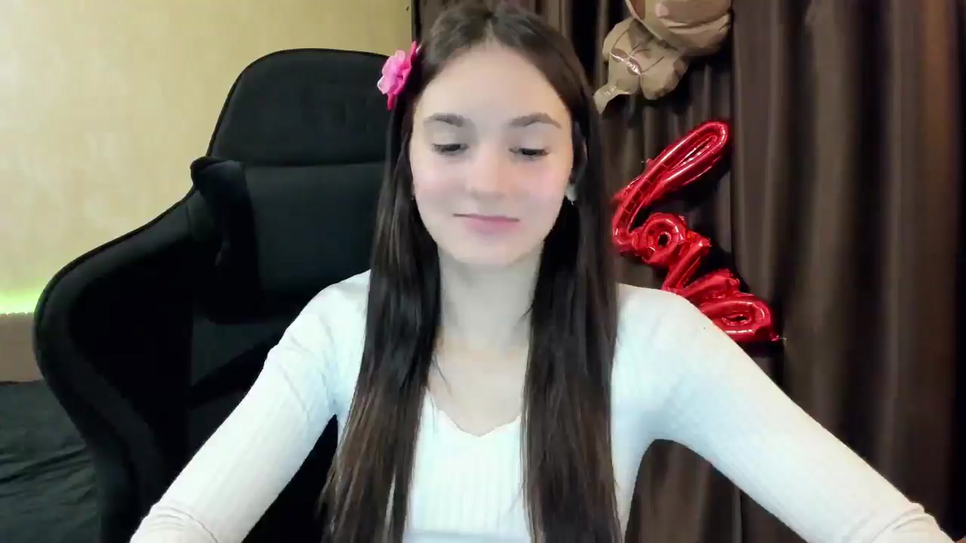 Gallery image thumbnail from Madison_Burke's myfreecams stream on, 11/07/2025, 19:13 image 6 of 20