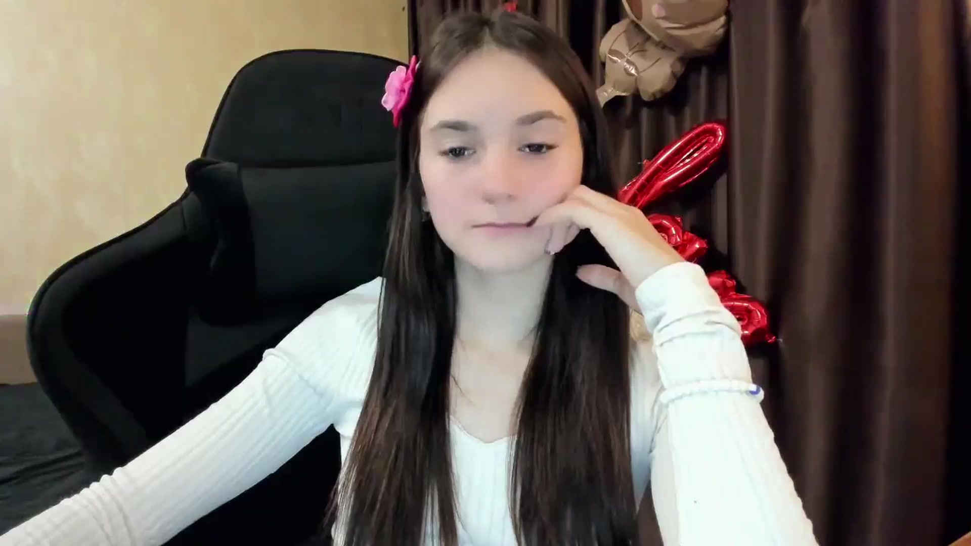 Gallery image thumbnail from Madison_Burke's myfreecams stream on, 11/07/2025, 19:13 image 14 of 20
