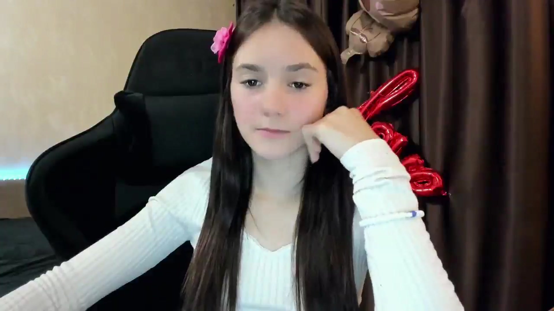 Gallery image thumbnail from Madison_Burke's myfreecams stream on, 11/07/2025, 19:13 image 9 of 20