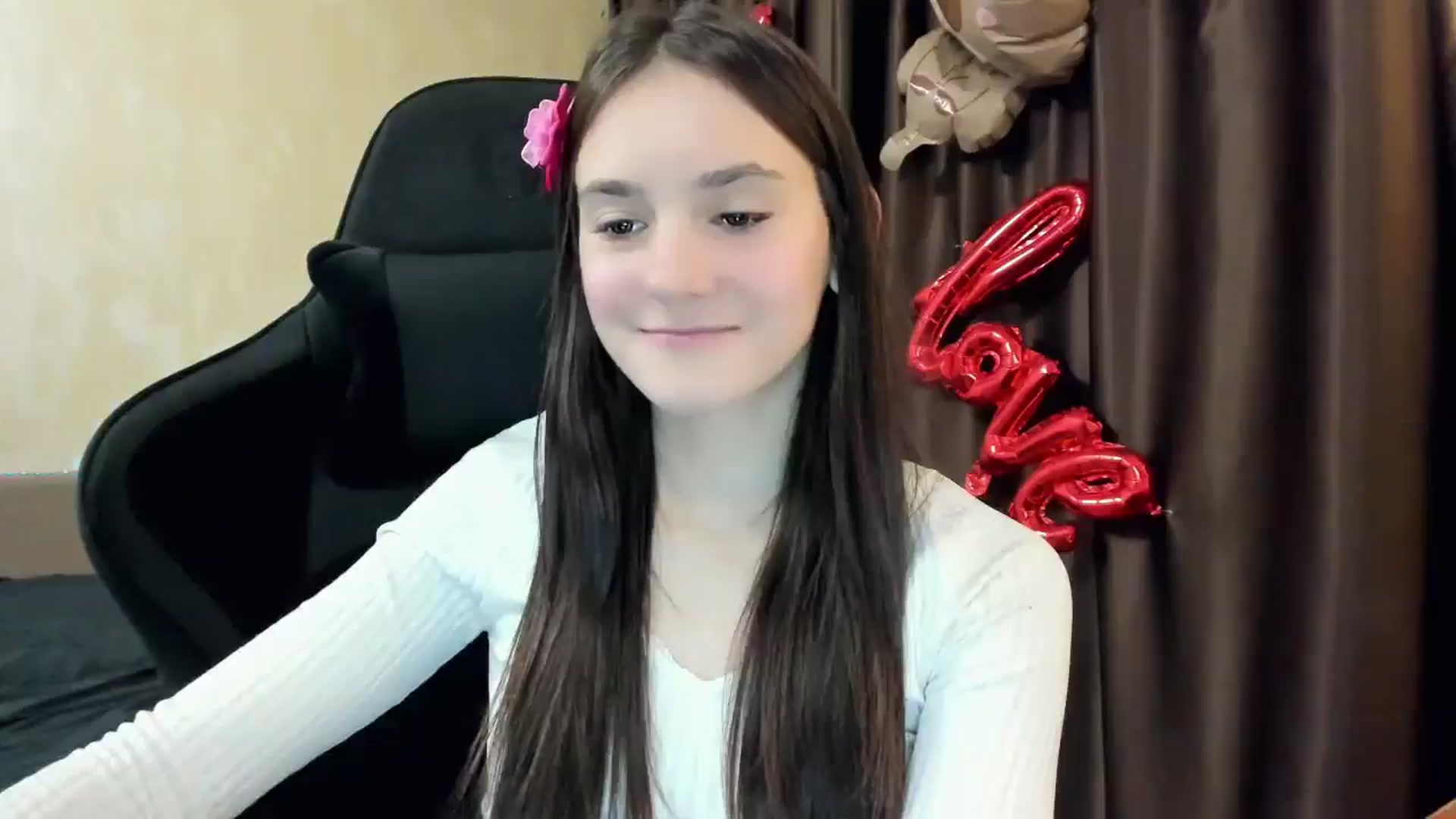 Gallery image thumbnail from Madison_Burke's myfreecams stream on, 11/07/2025, 19:13 image 17 of 20