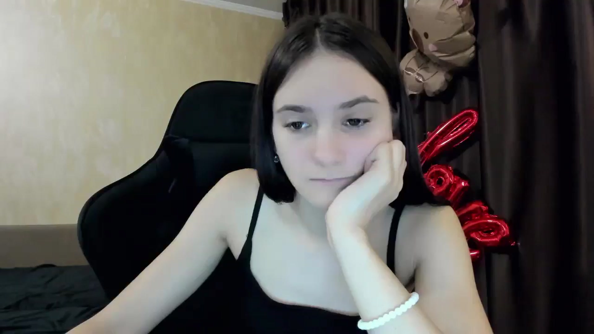 Gallery image thumbnail from Madison_Burke's myfreecams stream on, 11/08/2025, 19:56 image 18 of 20