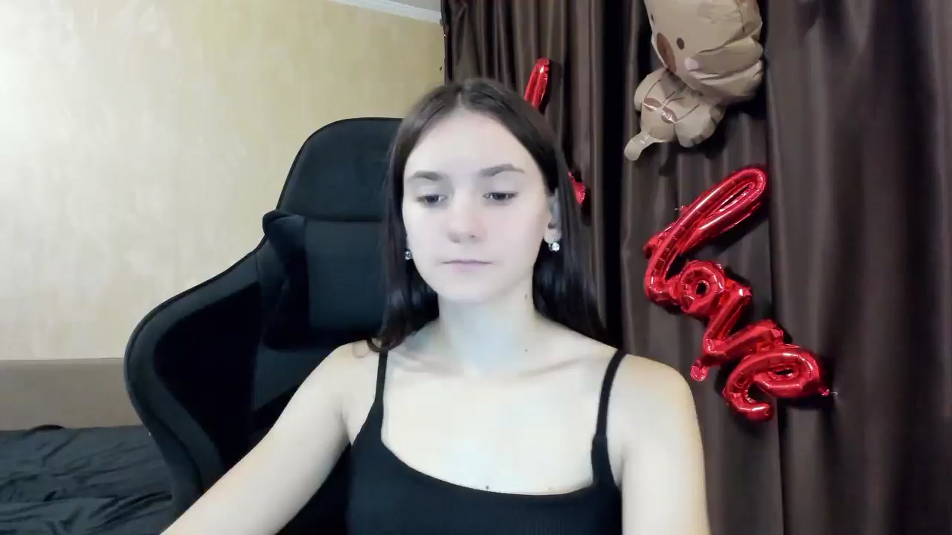 Gallery image thumbnail from Madison_Burke's myfreecams stream on, 11/08/2025, 19:56 image 9 of 20