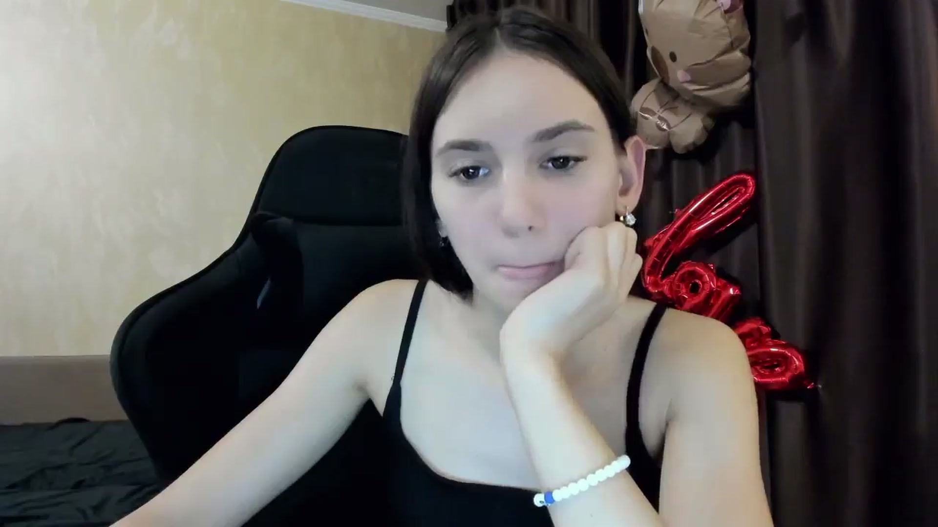Gallery image thumbnail from Madison_Burke's myfreecams stream on, 11/08/2025, 20:21 image 13 of 20