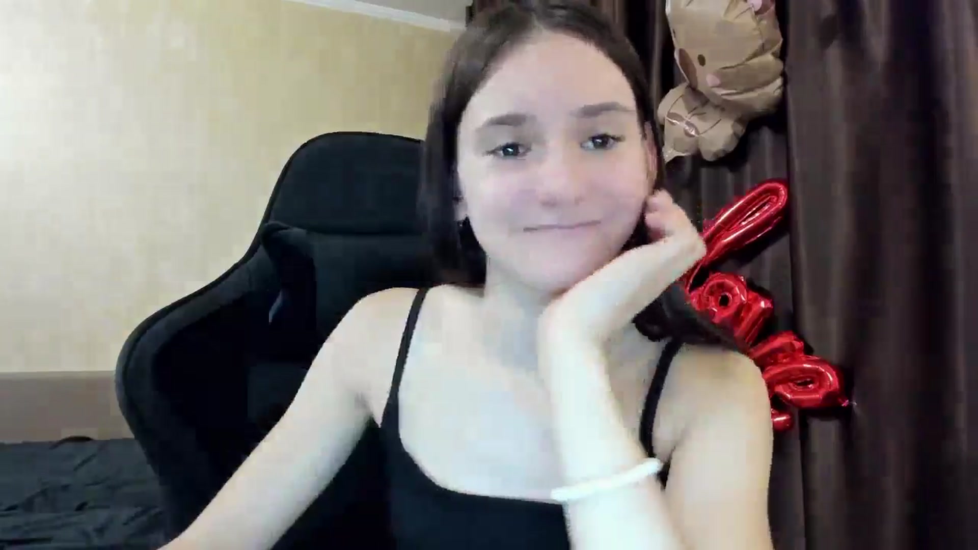 Gallery image thumbnail from Madison_Burke's myfreecams stream on, 11/08/2025, 20:21 image 6 of 20