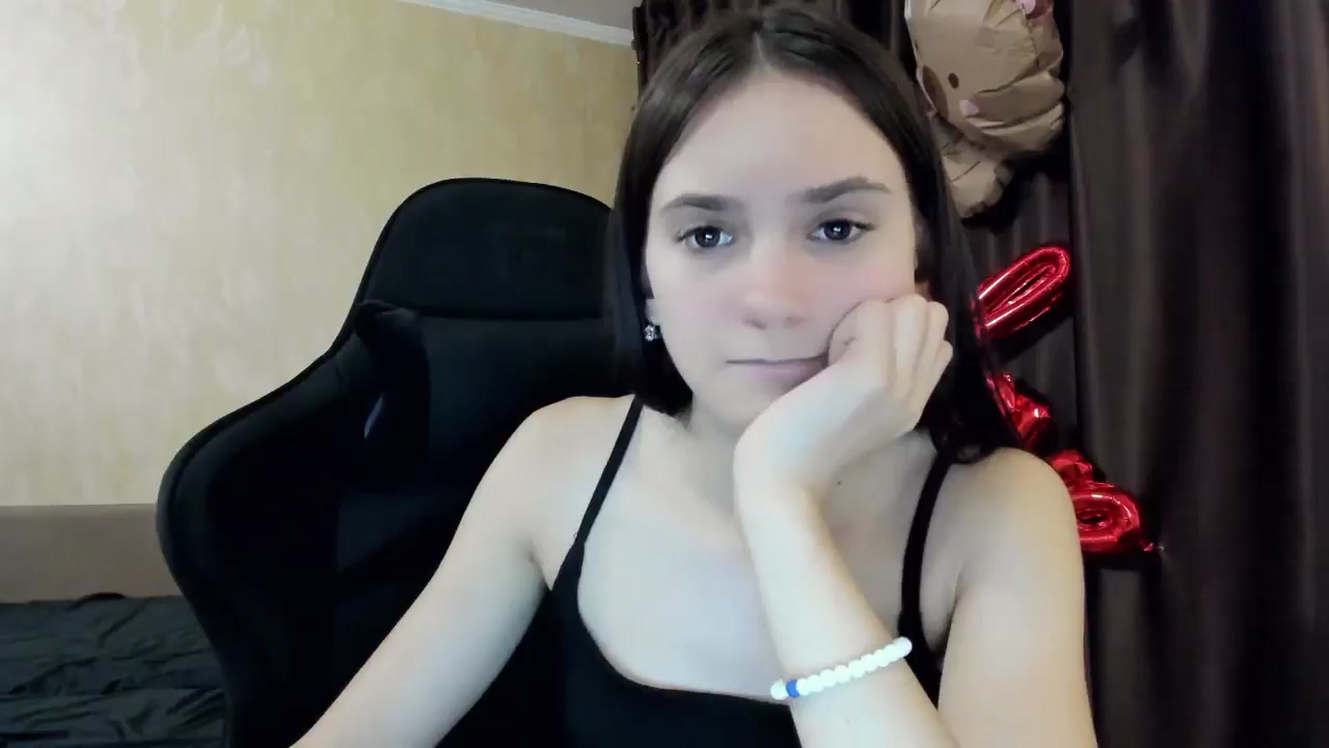 Gallery image thumbnail from Madison_Burke's myfreecams stream on, 11/08/2025, 20:21 image 17 of 20
