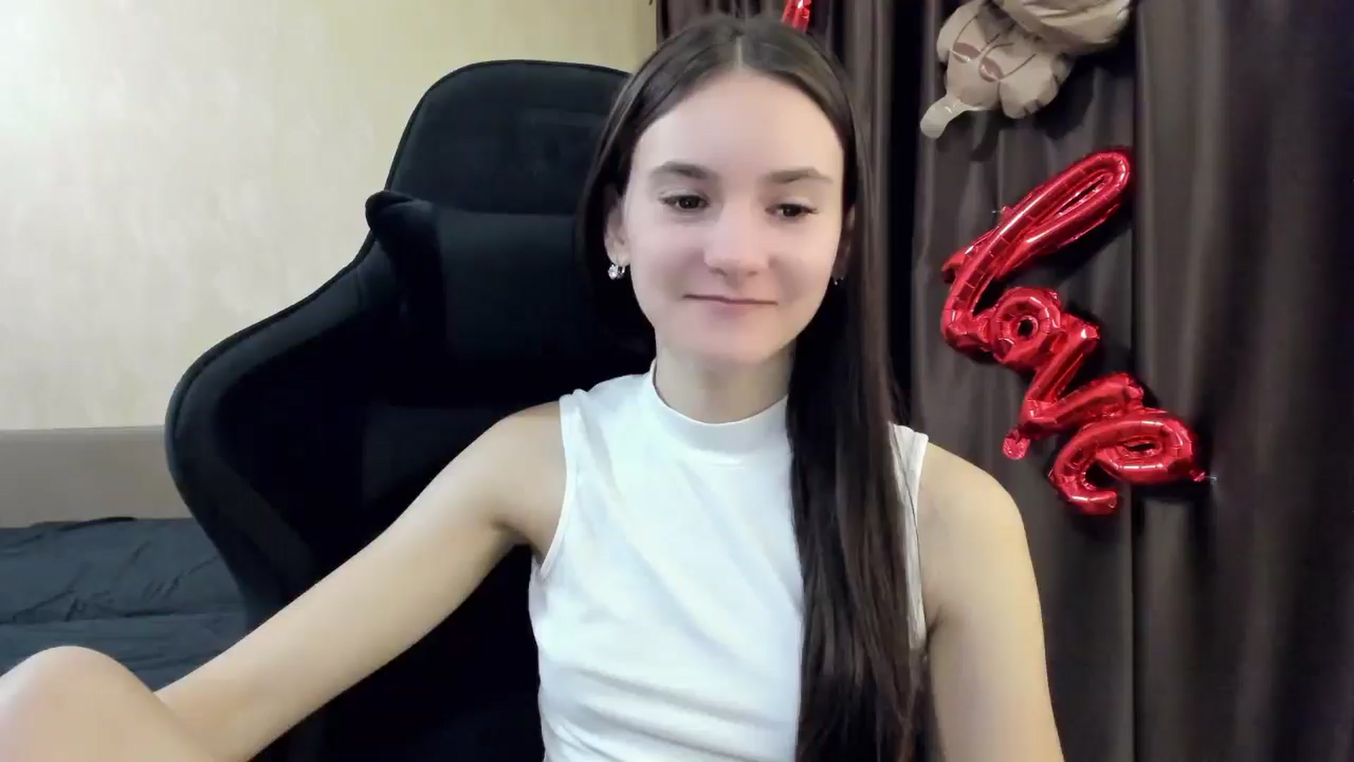 Gallery image thumbnail from Madison_Burke's myfreecams stream on, 11/09/2025, 19:19 image 3 of 20