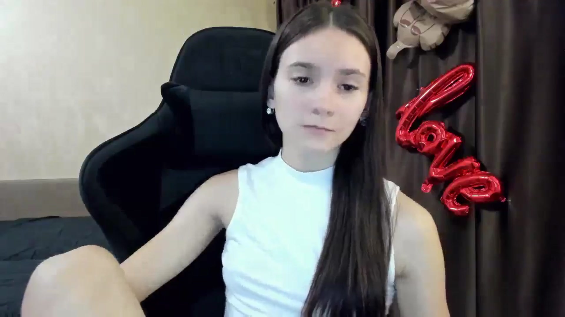 Gallery image thumbnail from Madison_Burke's myfreecams stream on, 11/09/2025, 19:19 image 8 of 20